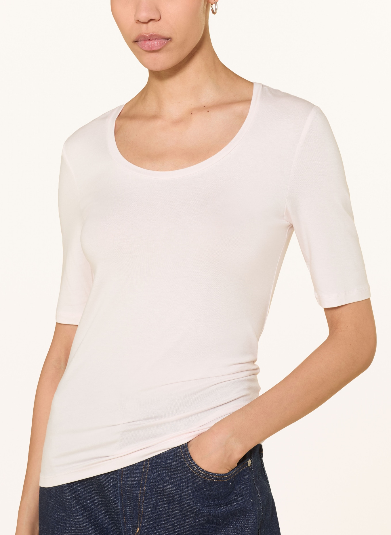 MAJESTIC FILATURES T-Shirt: HELLROSA