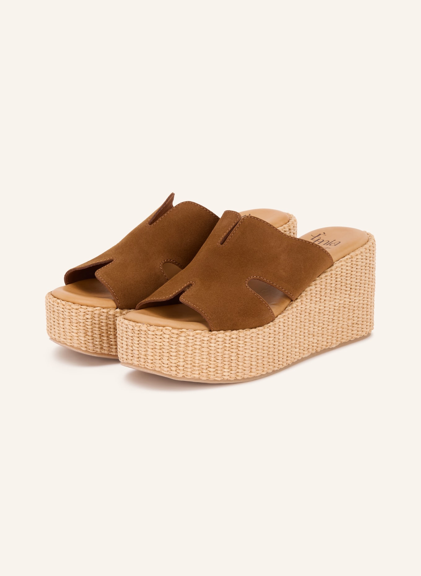 È MIA Wedges: BRAUN