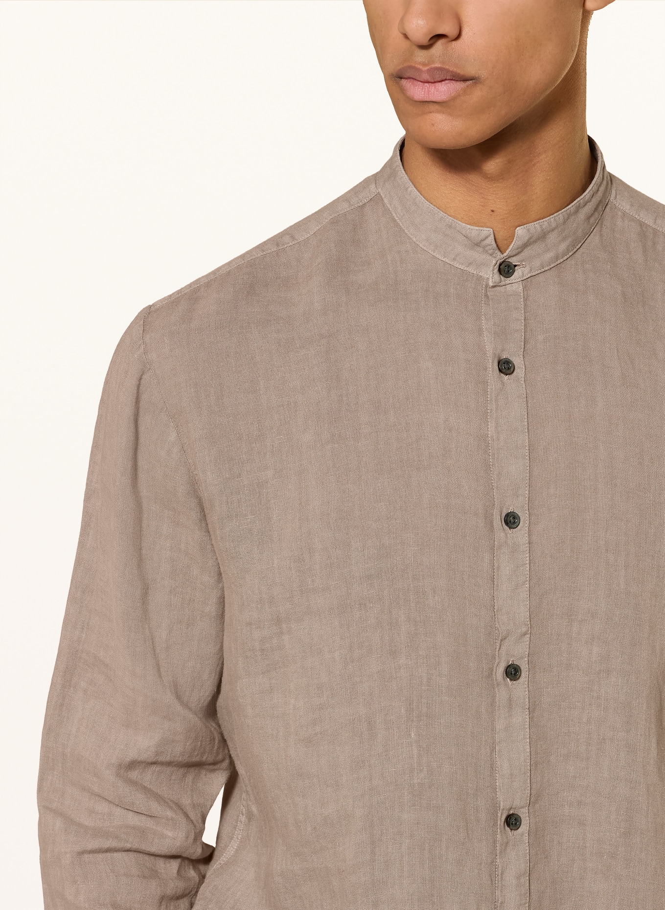 HUGO Chemise en lin ELVORY coupe slim avec col montant: TAUPE
