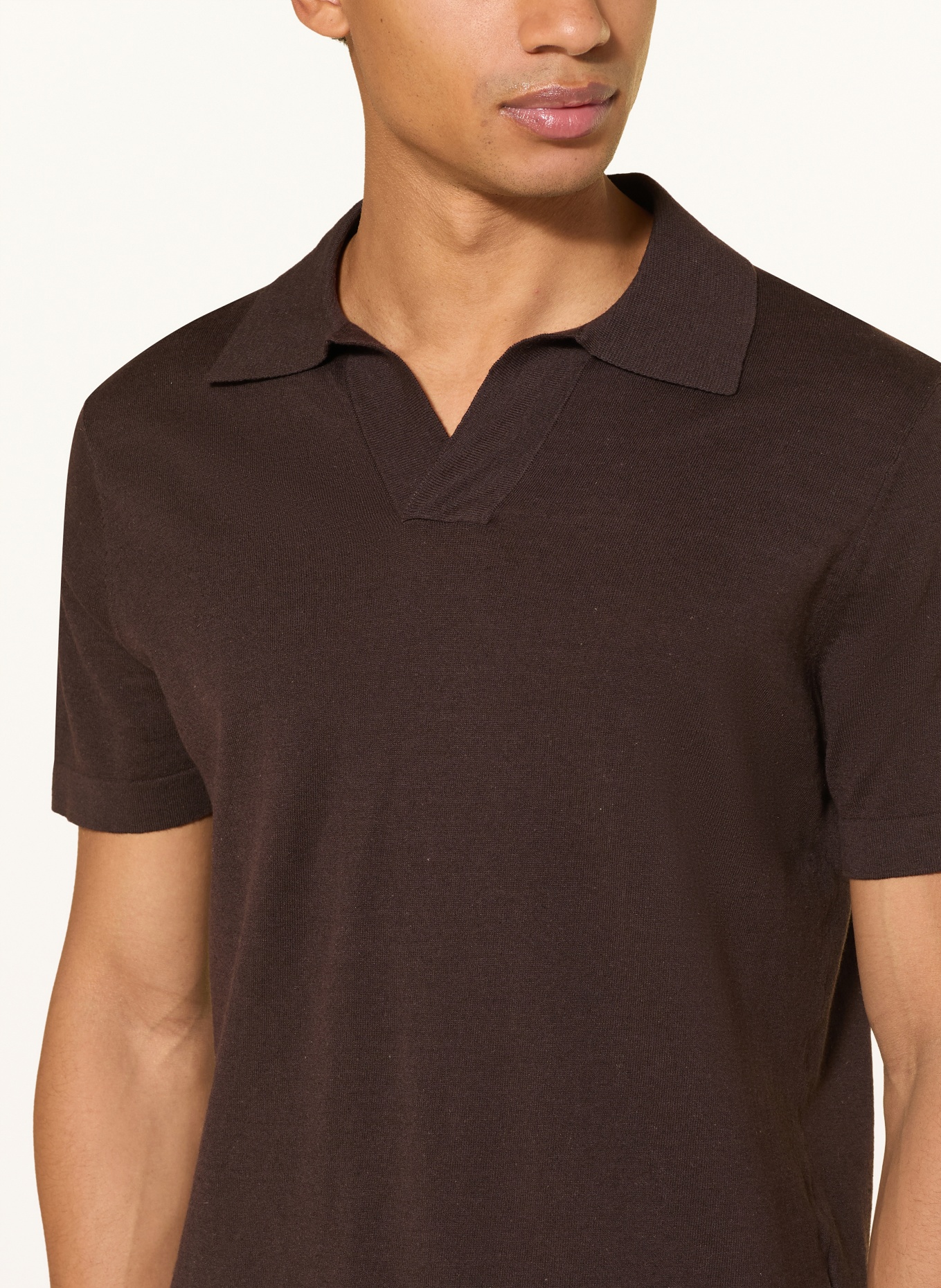 NN.07 Strick-Poloshirt RYAN mit Leinen: DUNKELBRAUN