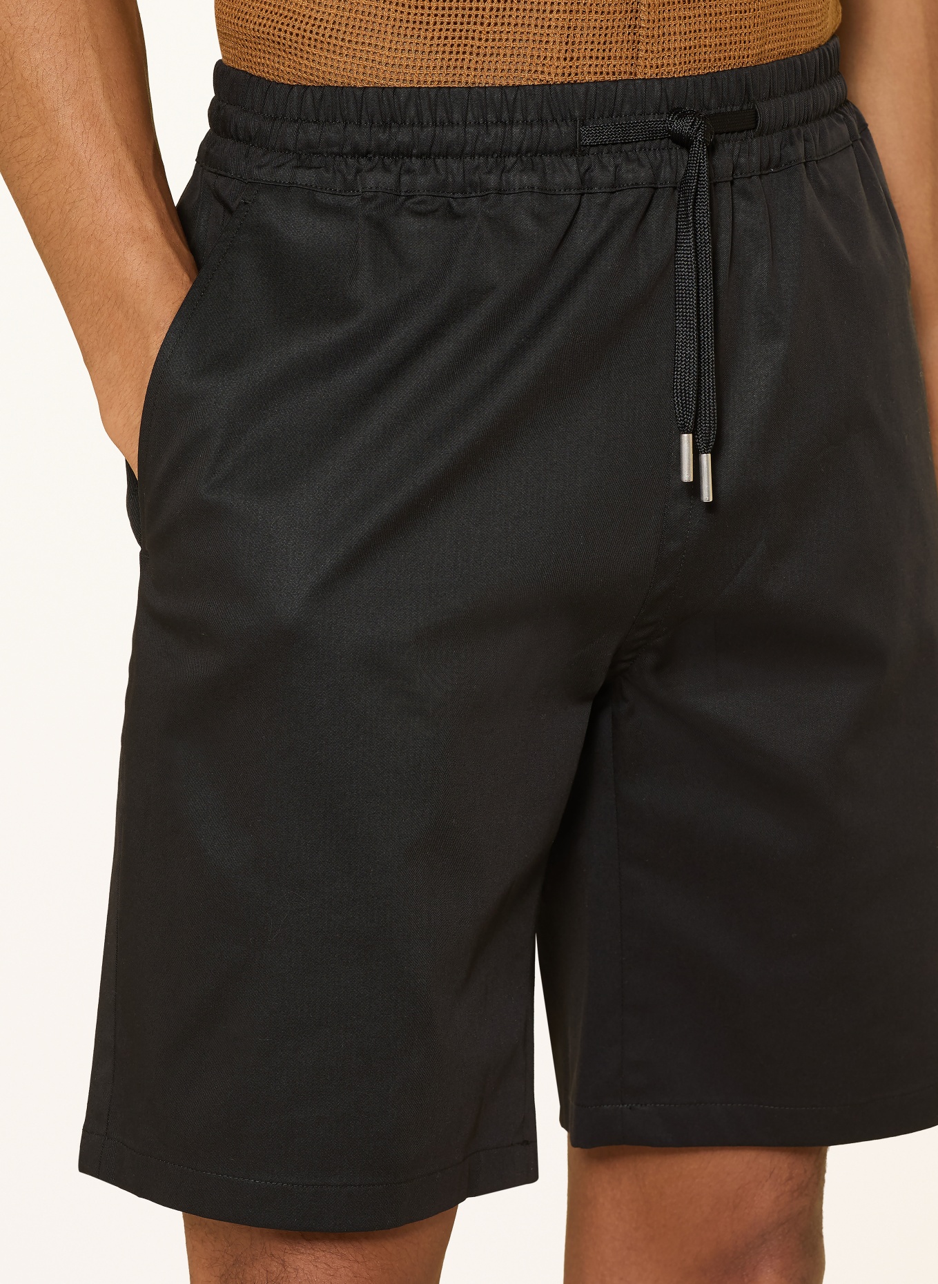 SANDRO Shorts: SCHWARZ