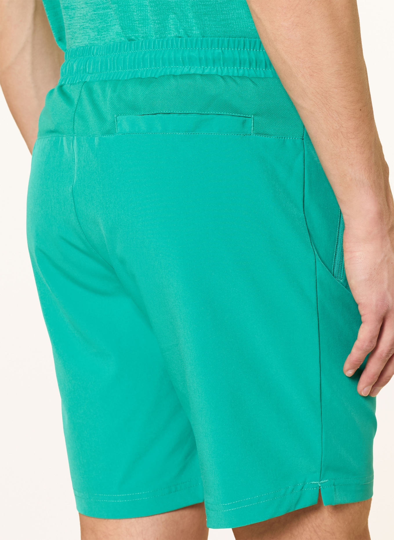 JOY sportswear Trainingsshorts MAREK: GRÜN