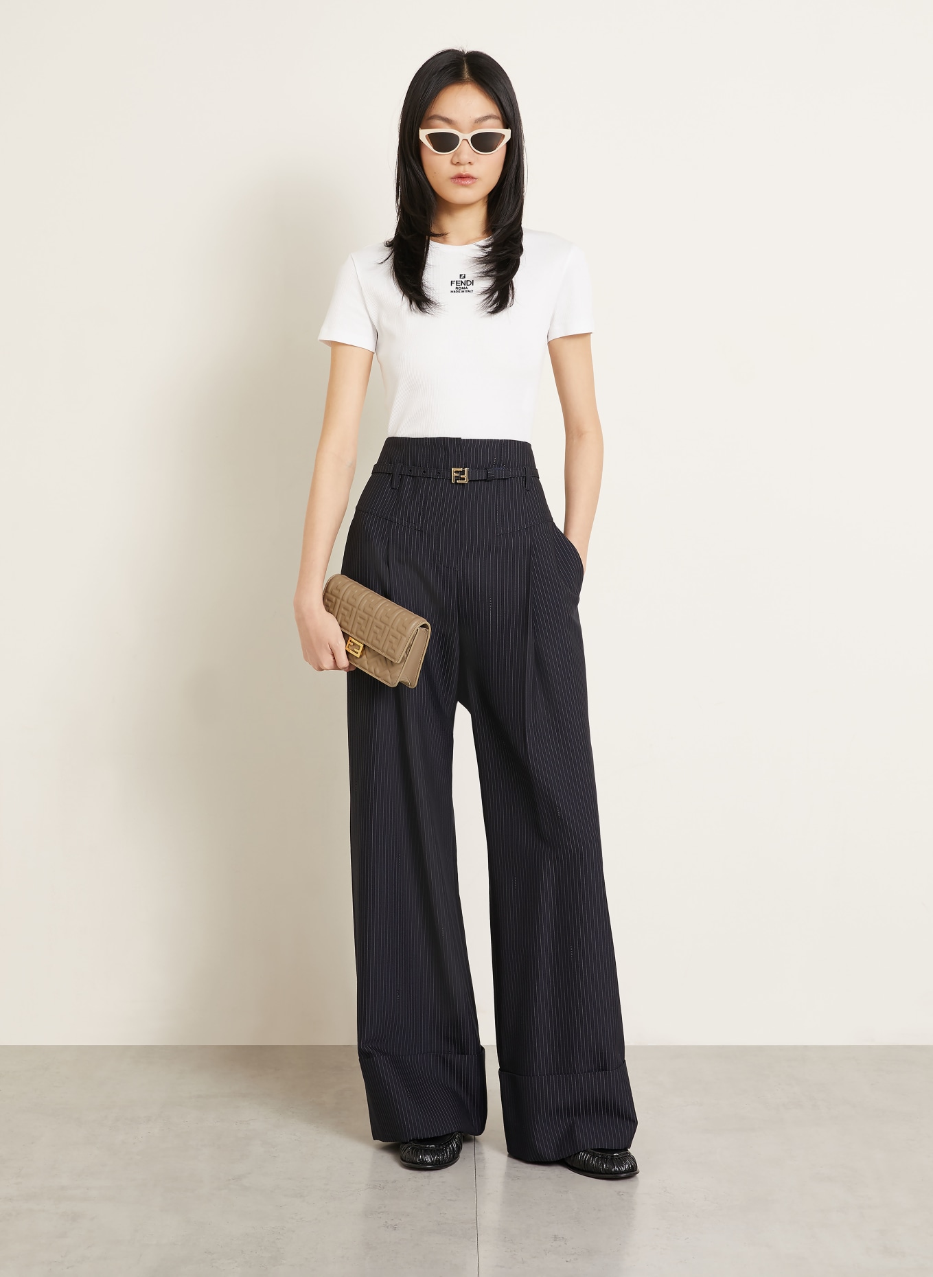 FENDI Geldbörse BAGUETTE zum Umhängen: TAUPE / GOLD