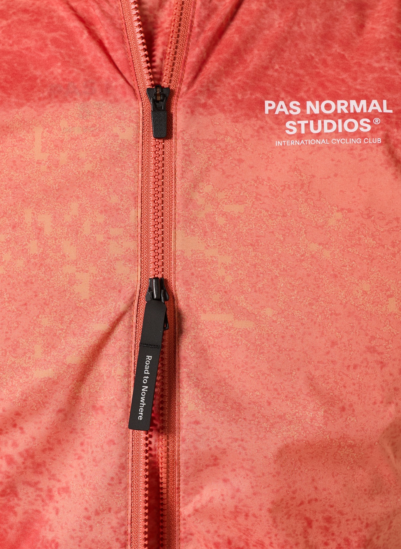 PAS NORMAL STUDIOS Fietsvest MECHANISM STOW AWAY: ORANJE