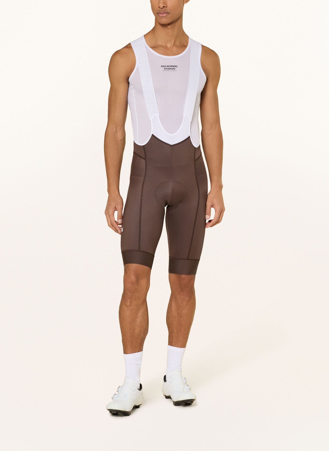 PAS NORMAL STUDIOS Radhose MECHANISM BIBS mit Trägern und gepolstertem Einsatz: DUNKELBRAUN / WEISS