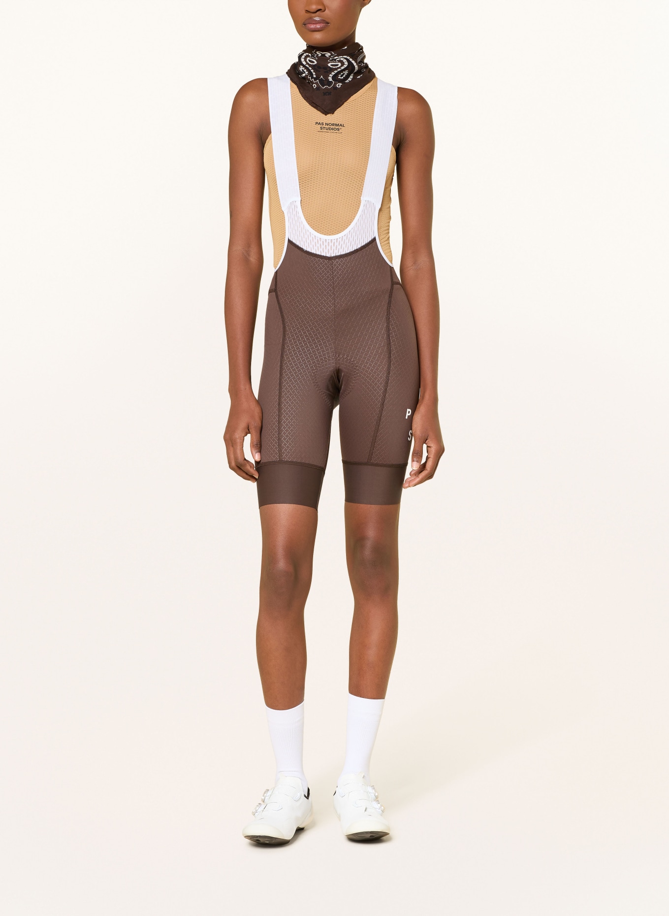 PAS NORMAL STUDIOS MECHANISM BIBS cycling shorts with straps and padded insert: DARK BROWN / WHITE