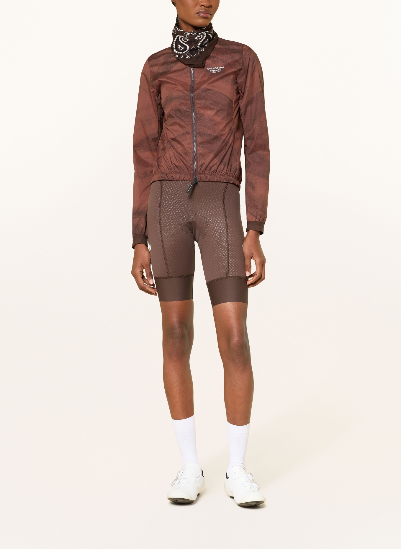 PAS NORMAL STUDIOS MECHANISM BIBS cycling shorts with straps and padded insert: DARK BROWN / WHITE