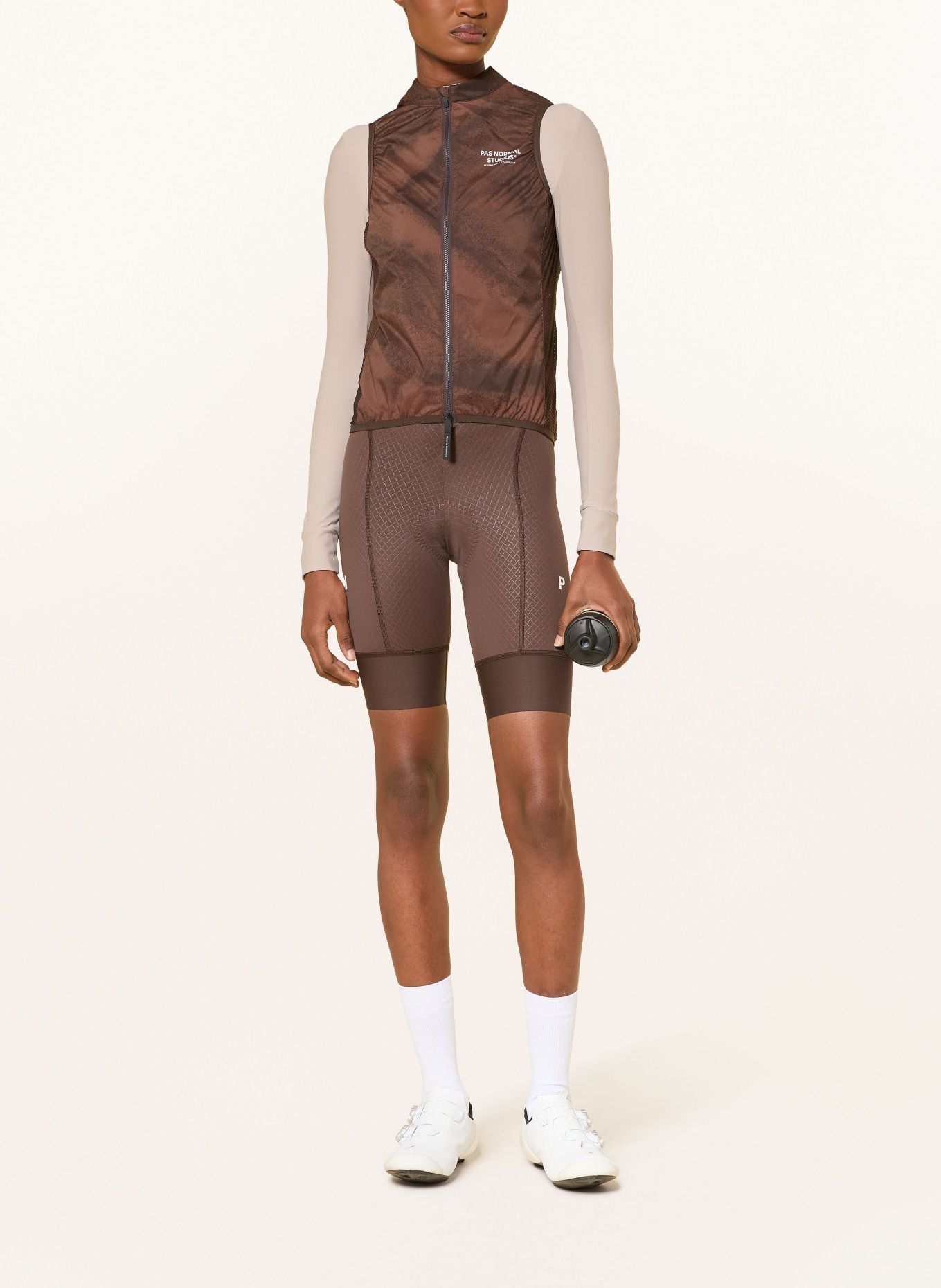 PAS NORMAL STUDIOS Fietsvest MECHANISM STOW AWAY: MARRON FONCÉ