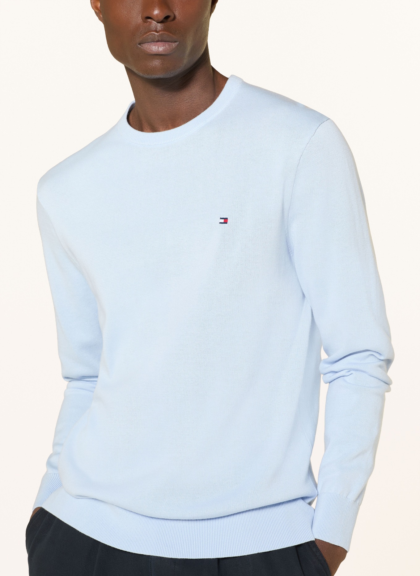 TOMMY HILFIGER Svetr: TMAVĚ MODRÁ