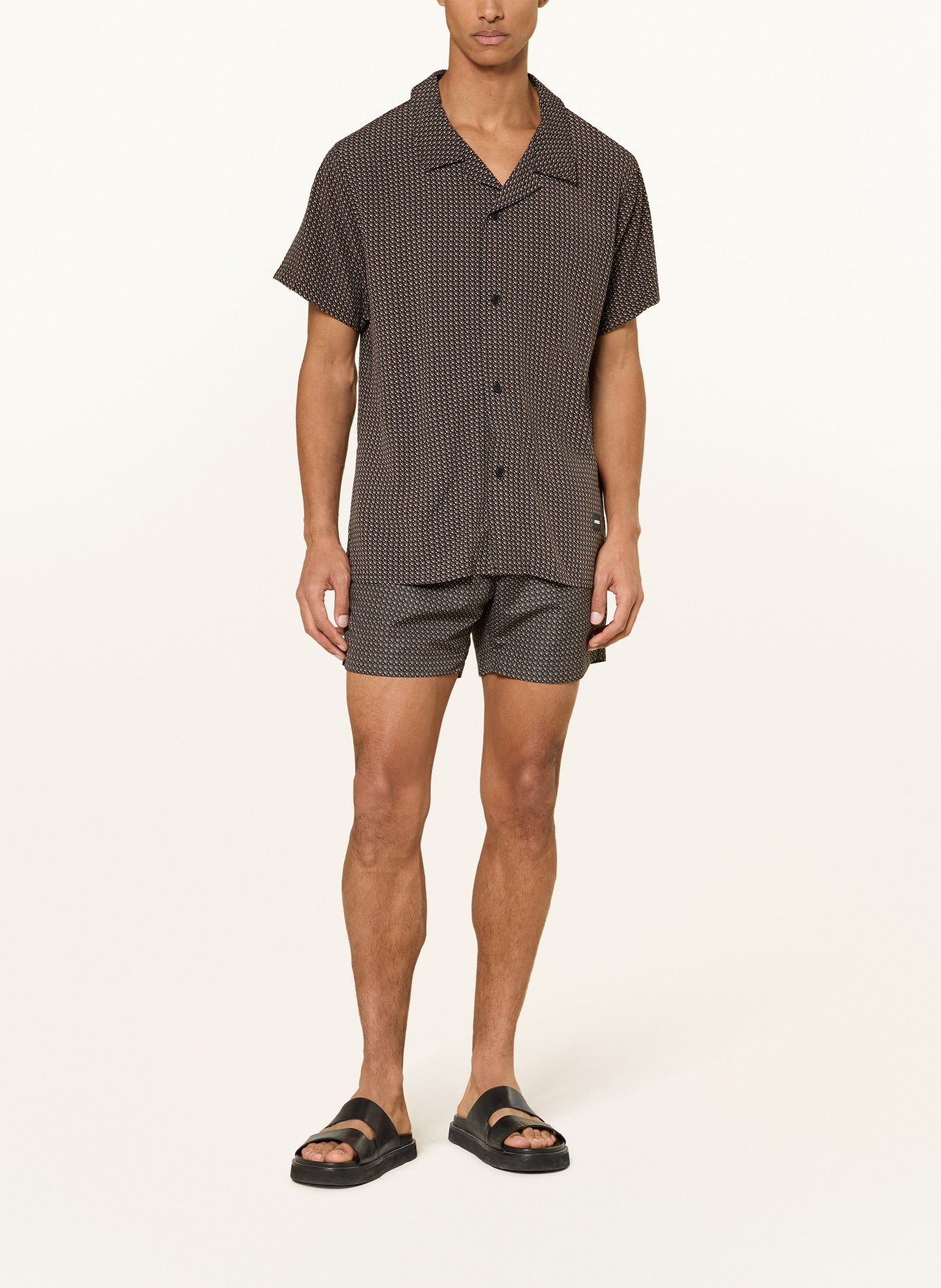 BOSS Resorthemd BEACH Comfort Fit: SCHWARZ / HELLBRAUN / WEISS