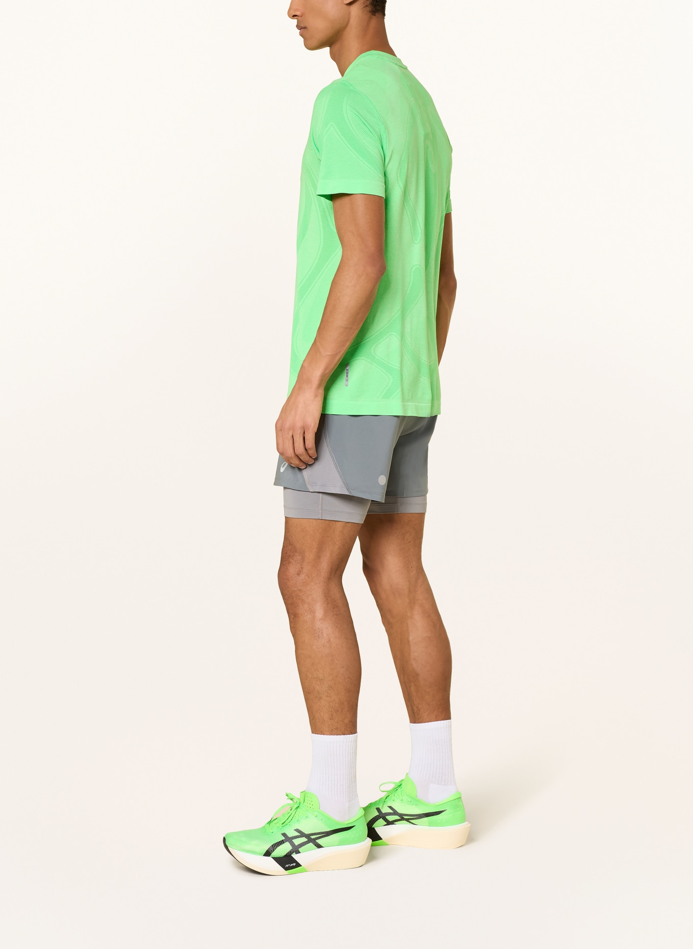 ASICS 2-in-1-Laufshorts ROAD: GRAU