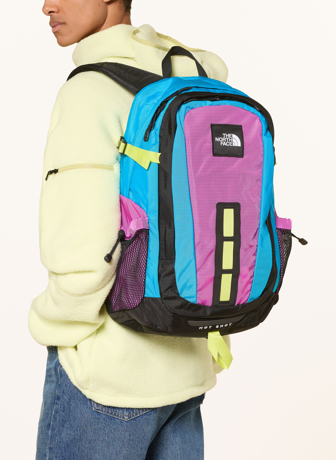 THE NORTH FACE Rugzak HOT SHOT 30 l met laptopvak: TURQUOISE / ROZE / NEONGEEL