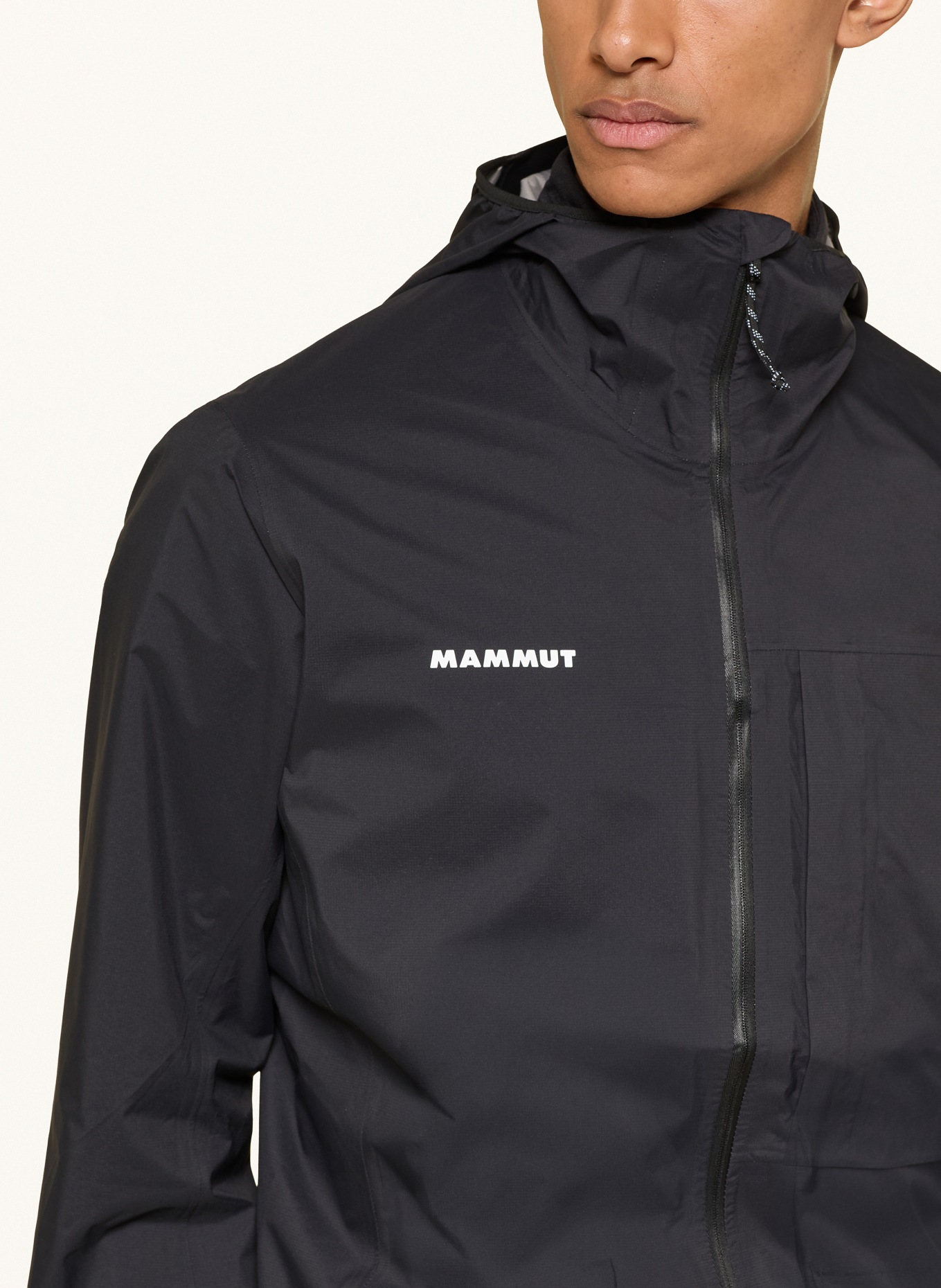 MAMMUT Hardshell-Jacke DUCAN LIGHT: SCHWARZ