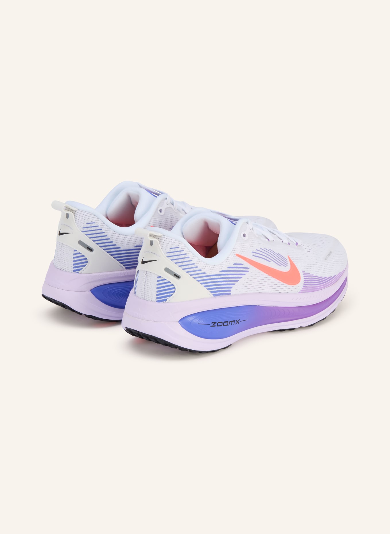 Nike Laufschuhe VOMERO 18: WEISS / LILA / NEONORANGE