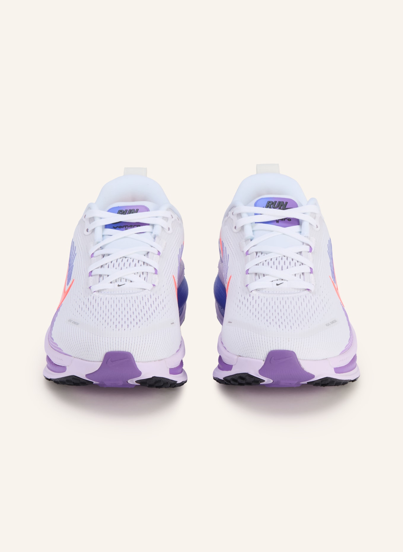 Nike Laufschuhe VOMERO 18: WEISS / LILA / NEONORANGE