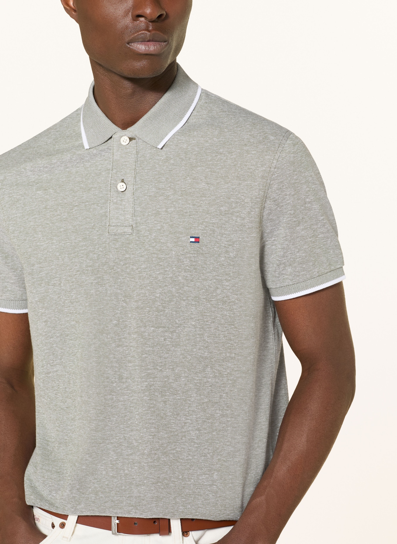 TOMMY HILFIGER Piqué-Poloshirt: HELLGRAU / WEISS