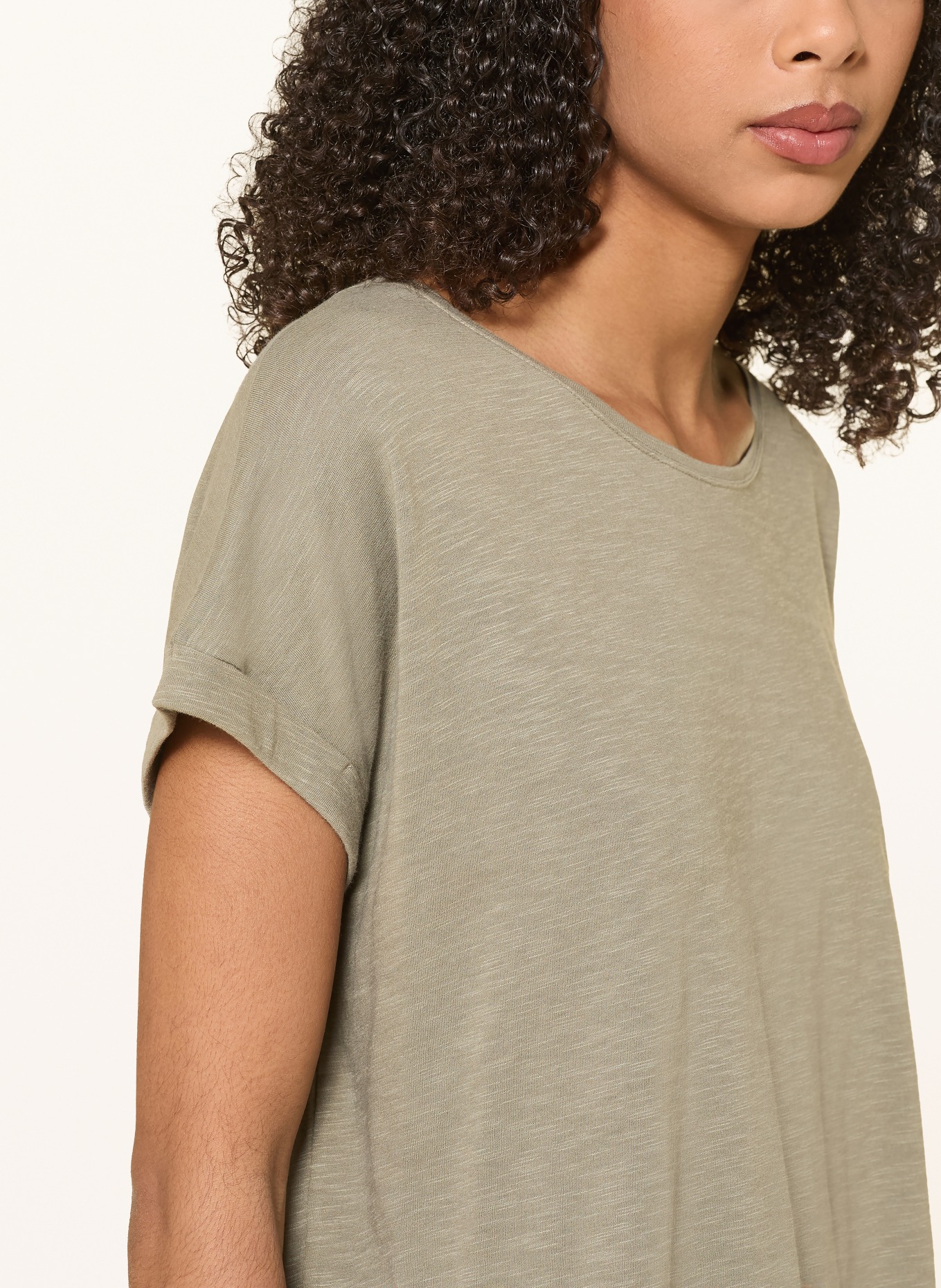 Juvia T-shirt LUCA: OLIVE