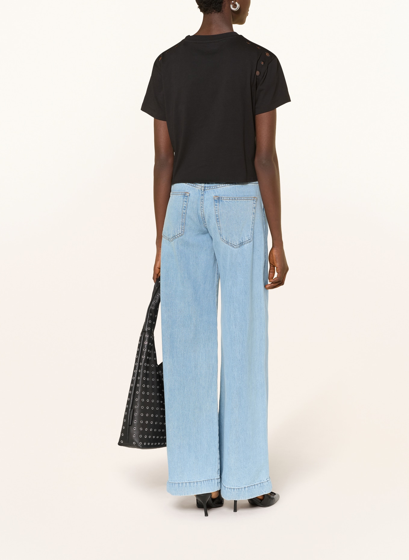 GUESS T-shirt: CZARNY