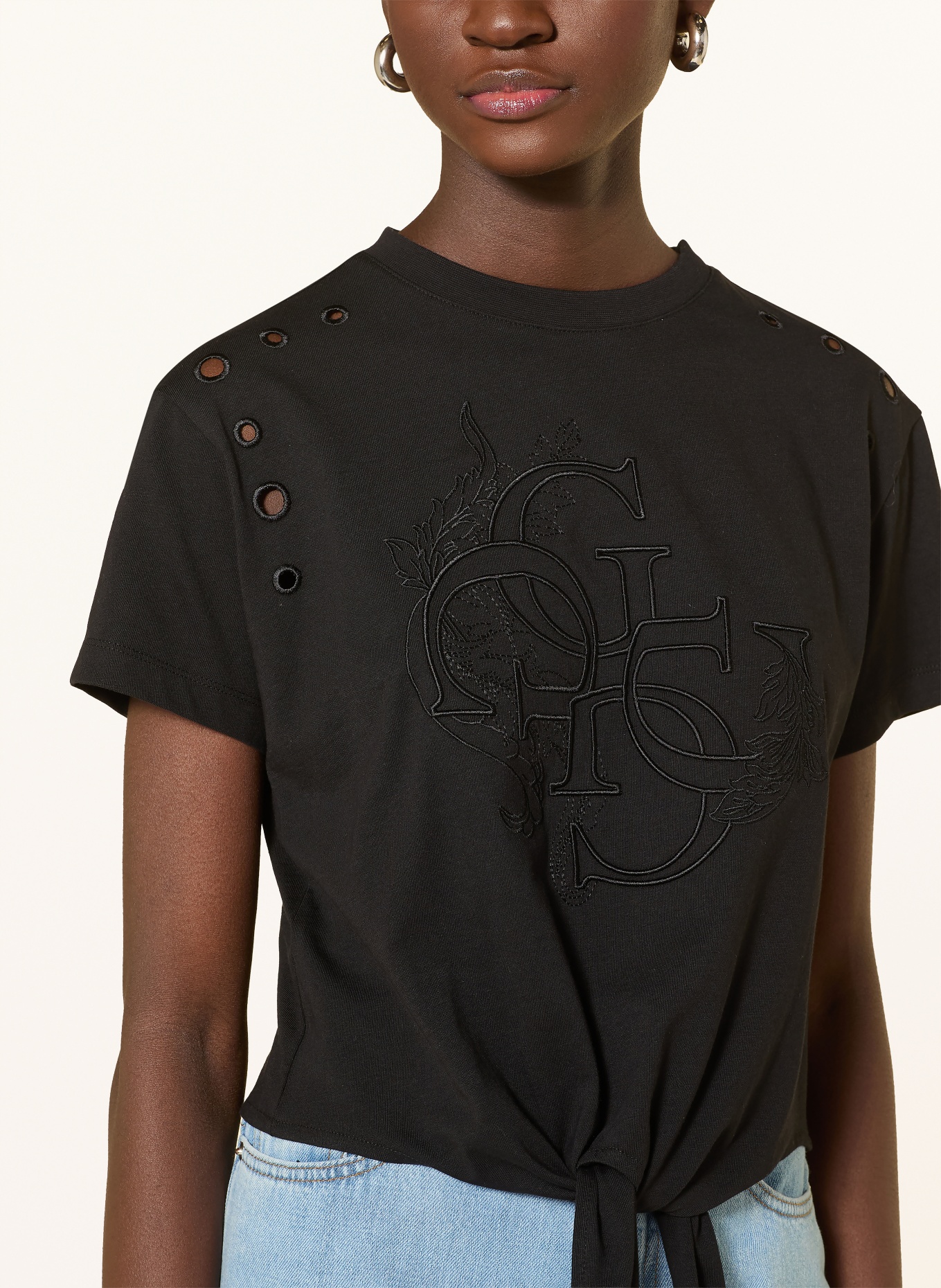 GUESS T-shirt: CZARNY