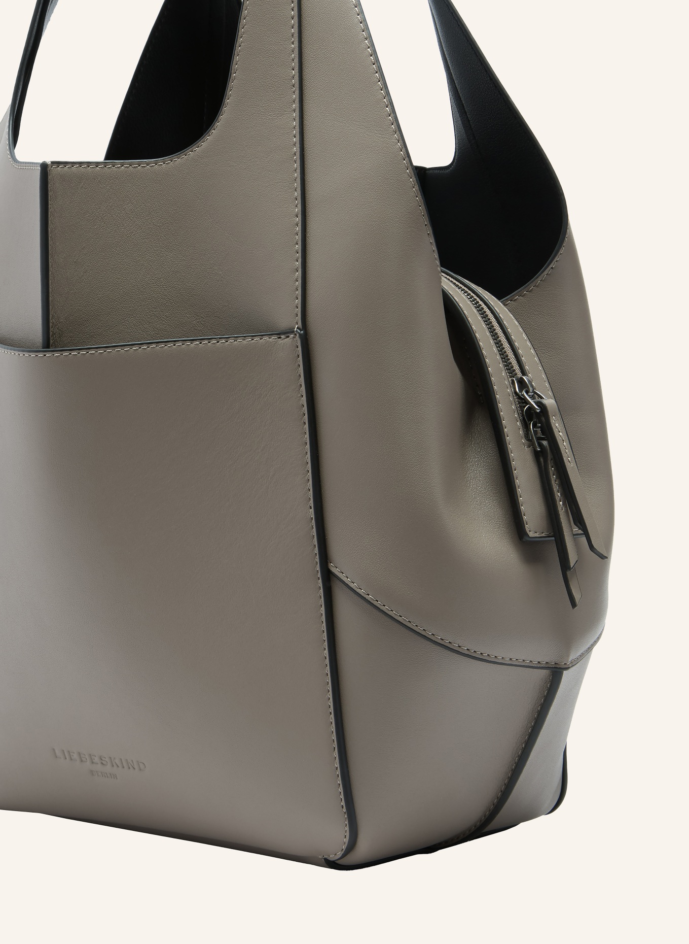 LIEBESKIND Handtasche MEDIUM: GRAU