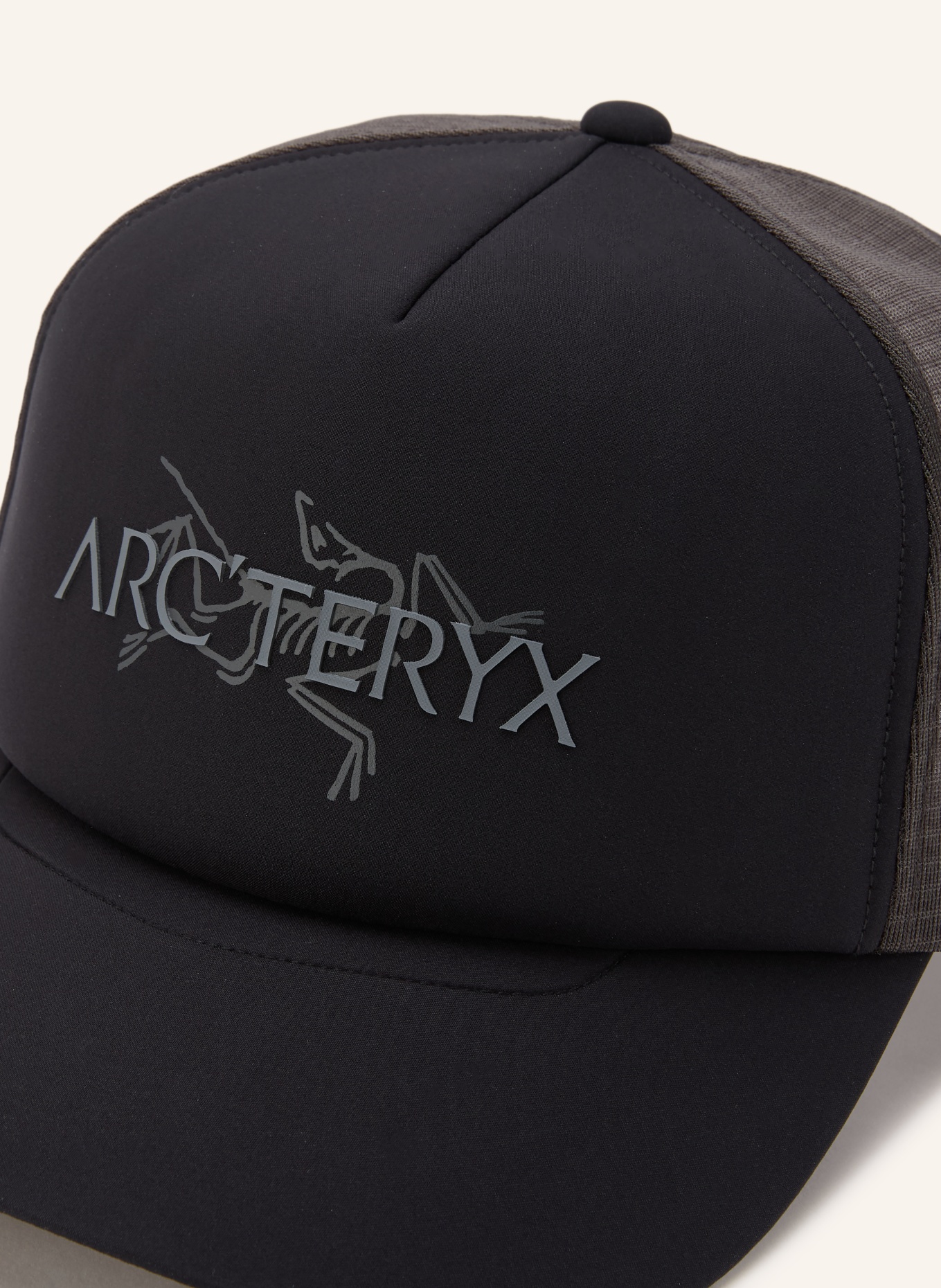 ARC'TERYX Cap BIRD WORD TRUCKER: BLACK / DARK GRAY