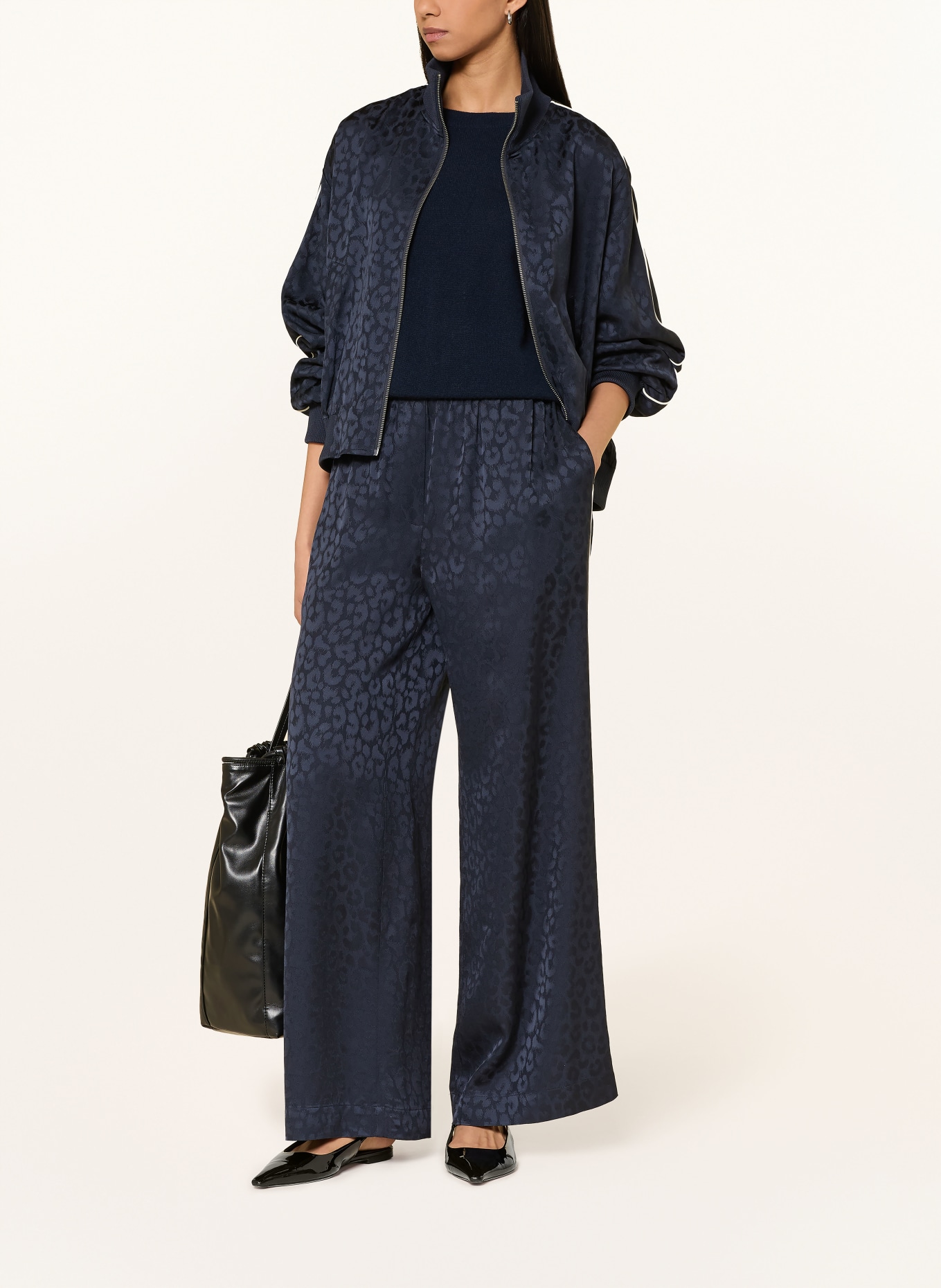 FROM FUTURE Kasjmier trui: DONKERBLAUW