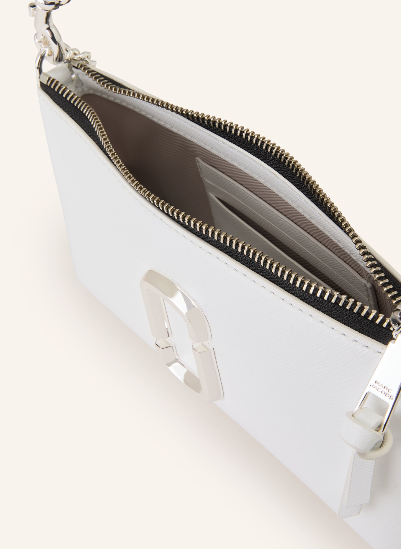 MARC JACOBS Saffiano-Schultertasche THE SNAPSHOT DTM: WEISS / SILBER