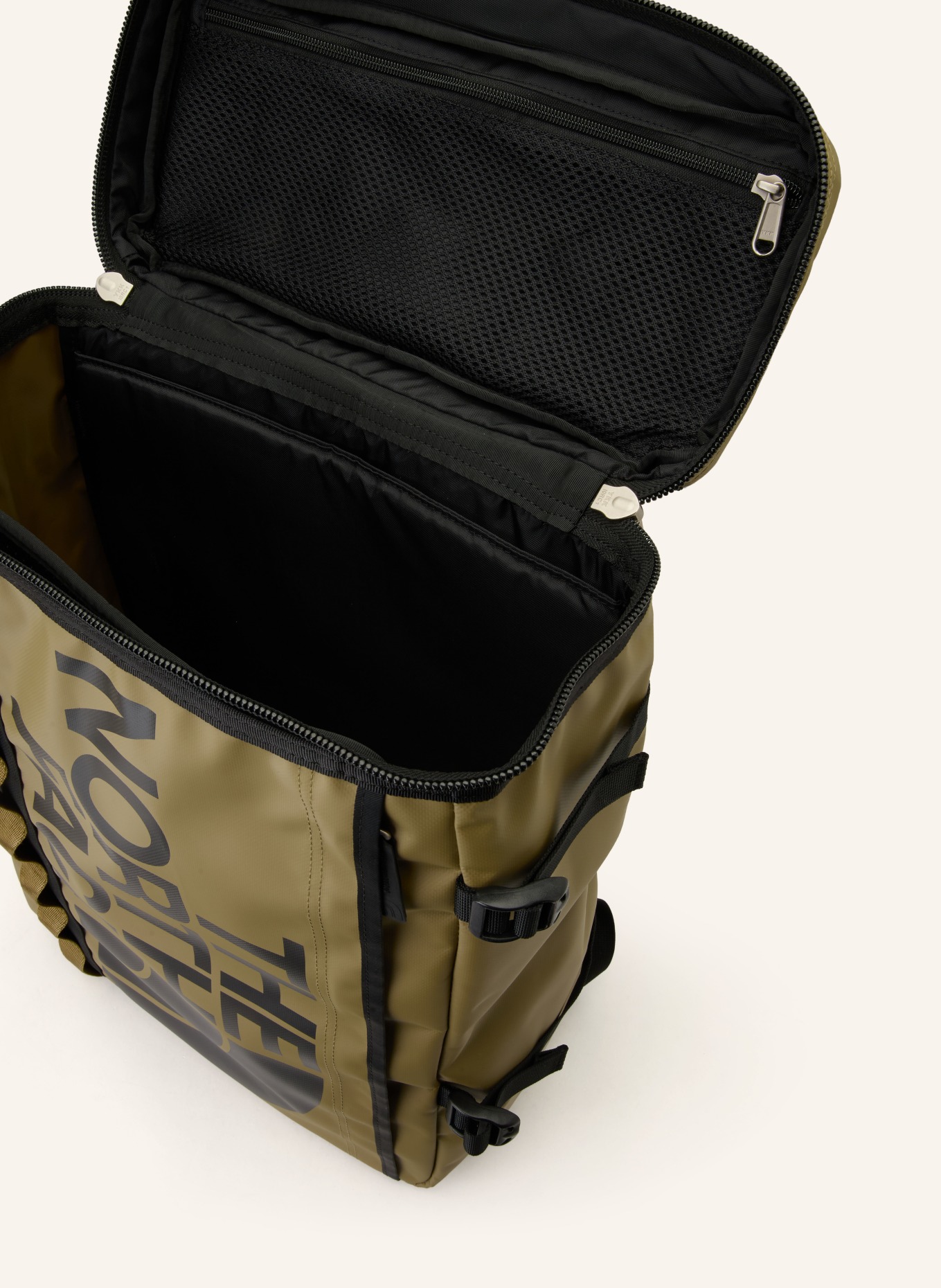 THE NORTH FACE Backpack BASECAMP FUSEBOX S 30 l with laptop compartment: OLIVE / BLACK