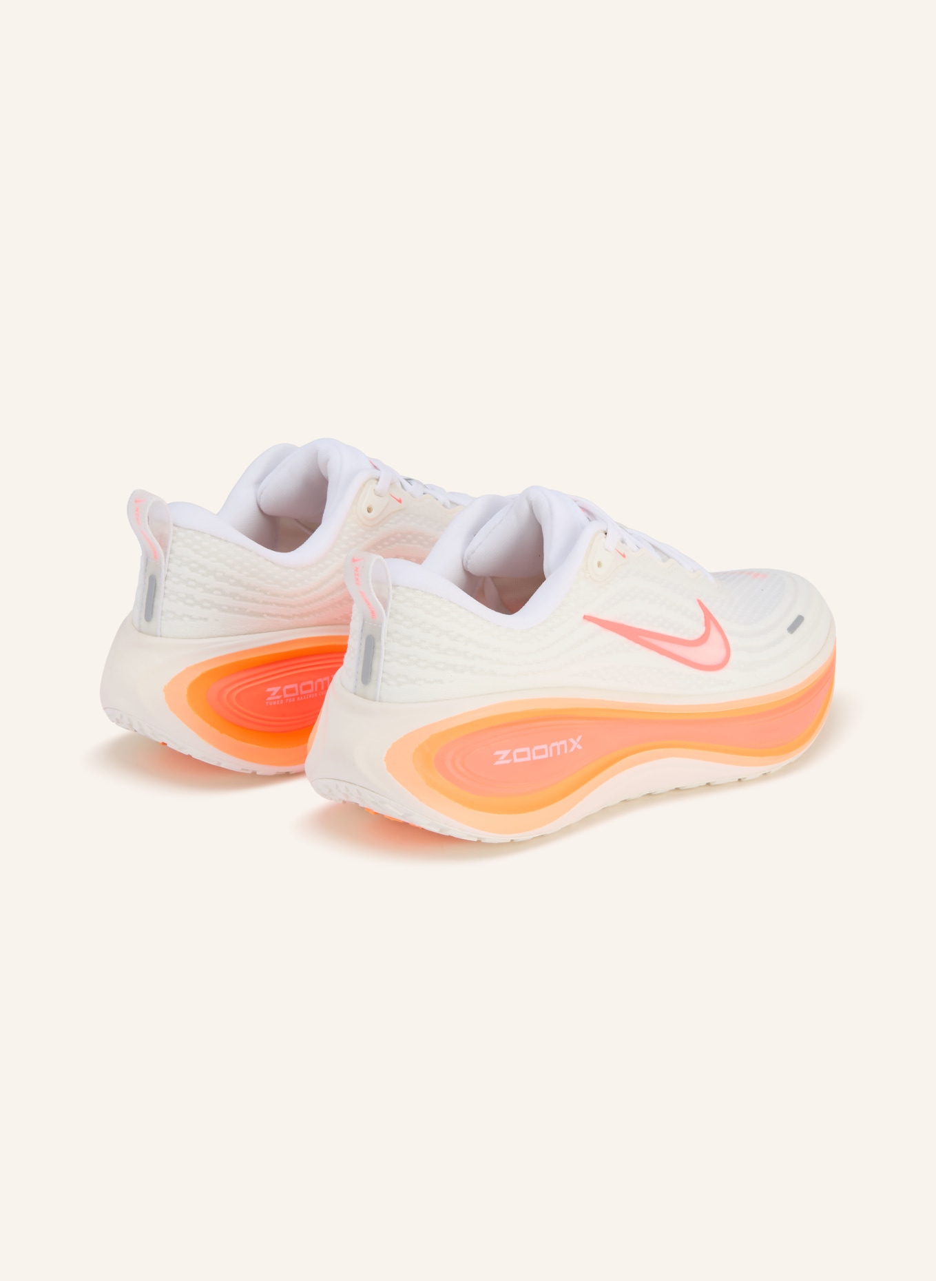 Nike Laufschuhe VOMERO PLUS: WEISS / NEONROT