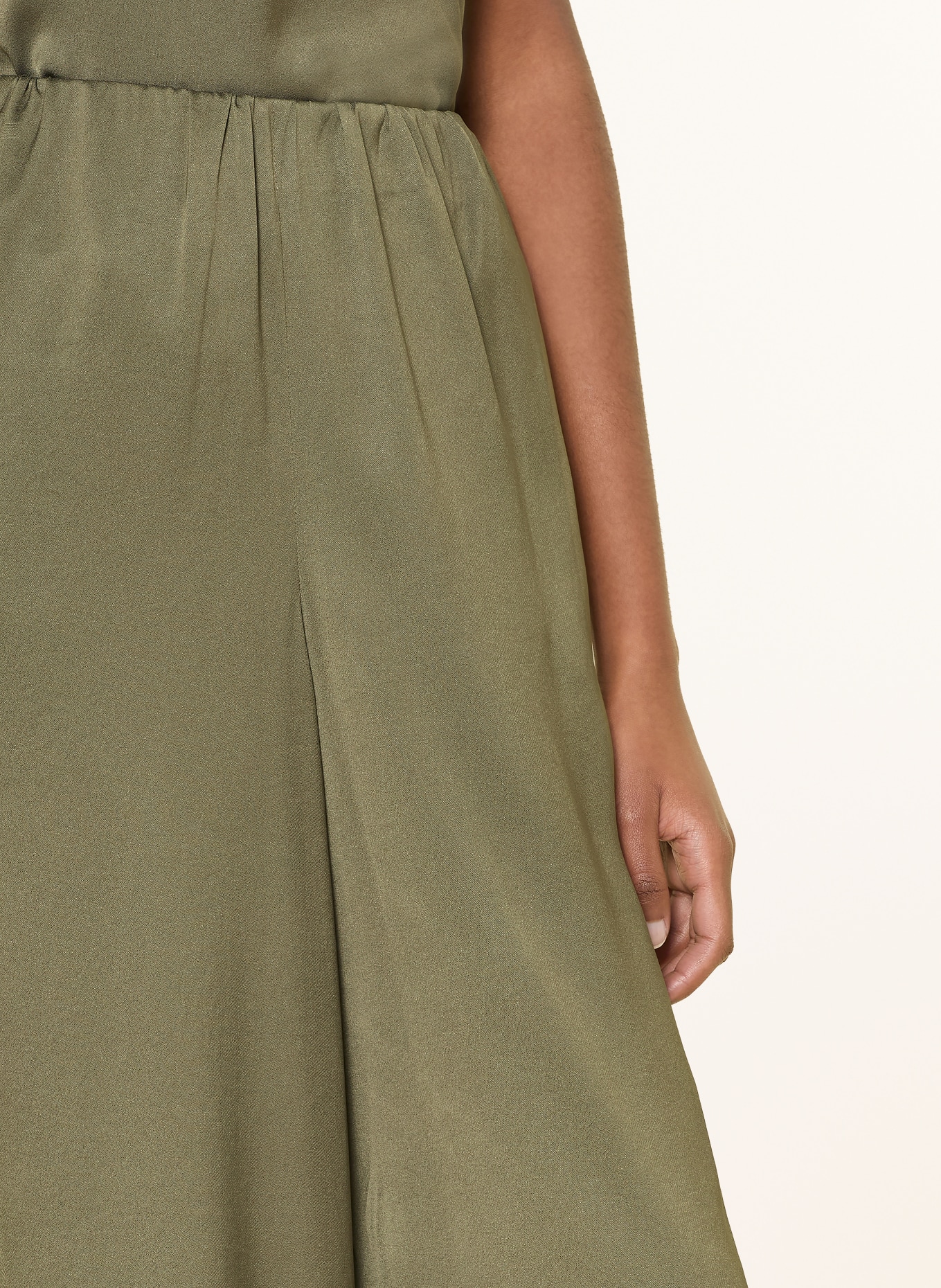 DRYKORN Satinhose TWEEZER: OLIV