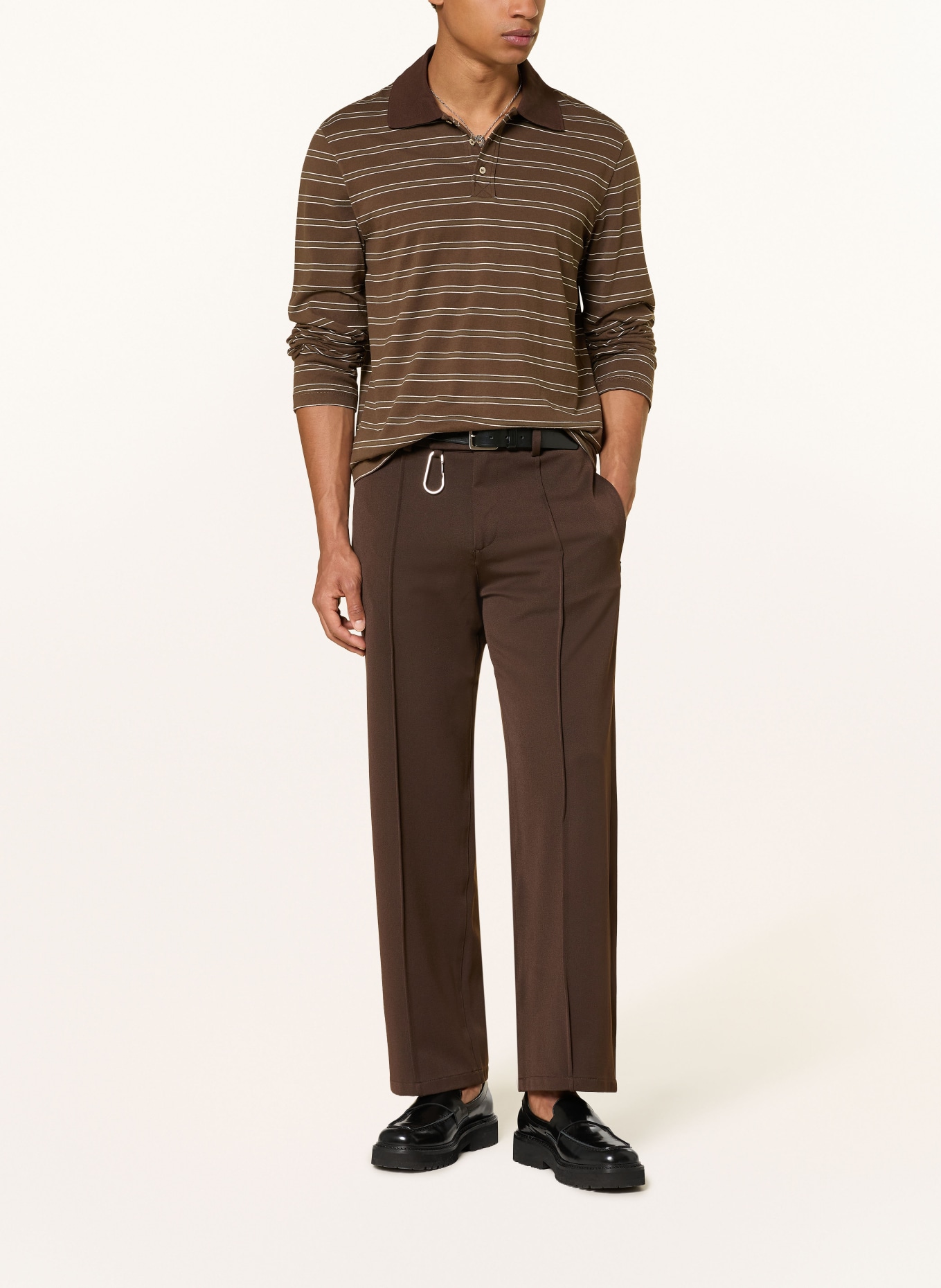 EIGHTYFIVE Pantalon coupe classique: MARRON FONCÉ