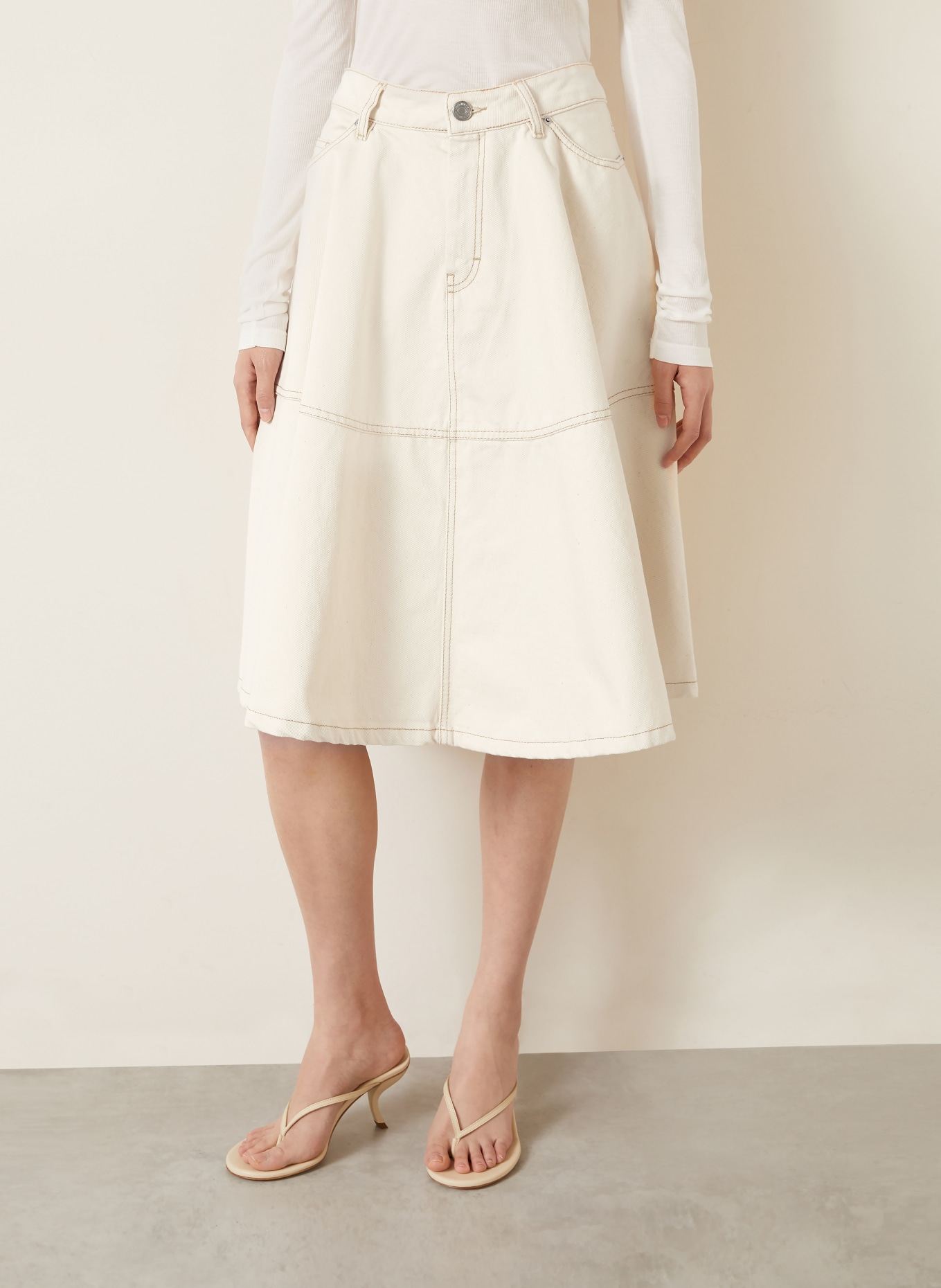 AMI PARIS Jeansrock: CREME