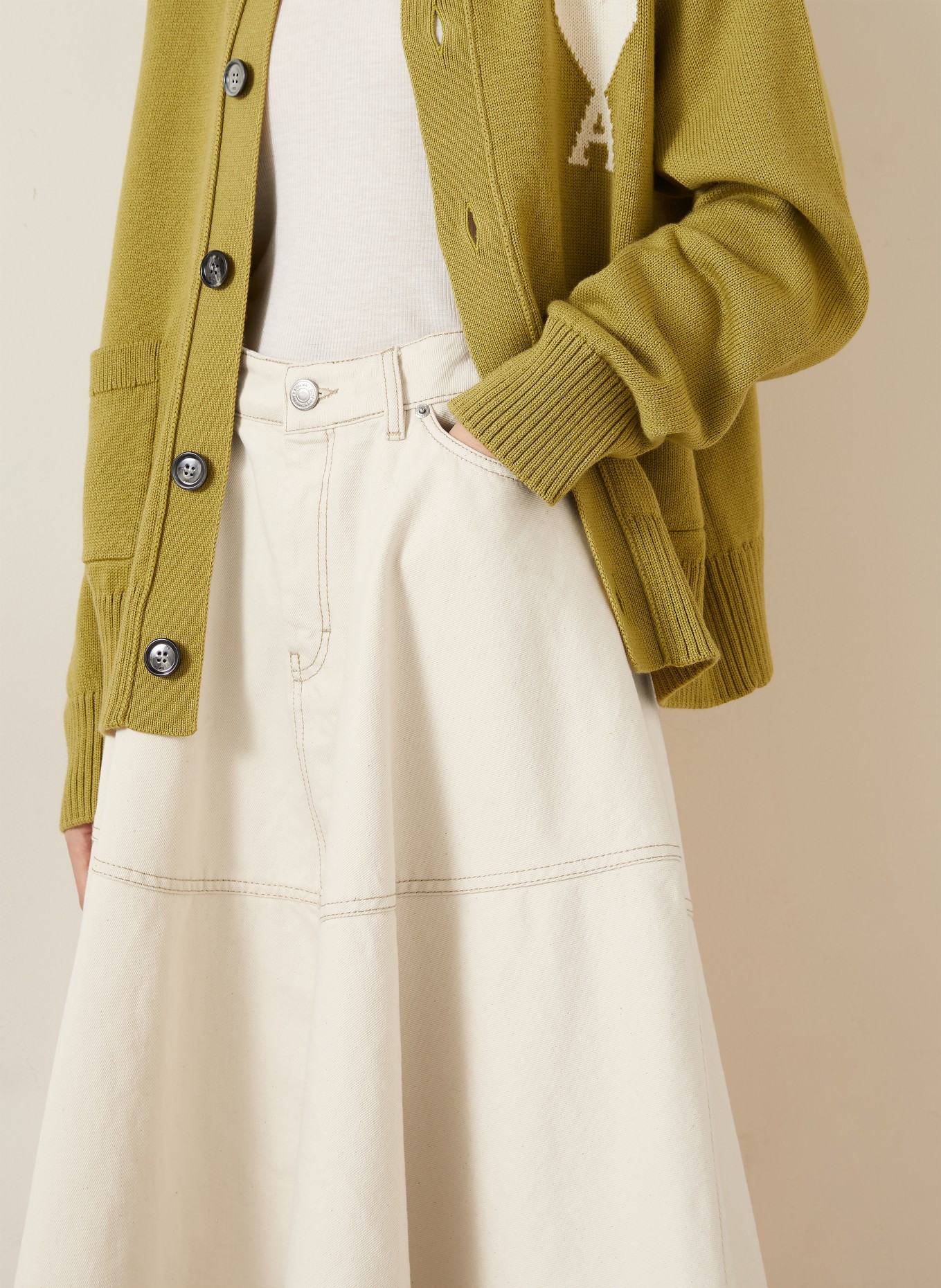 AMI PARIS Jeansrock: CREME