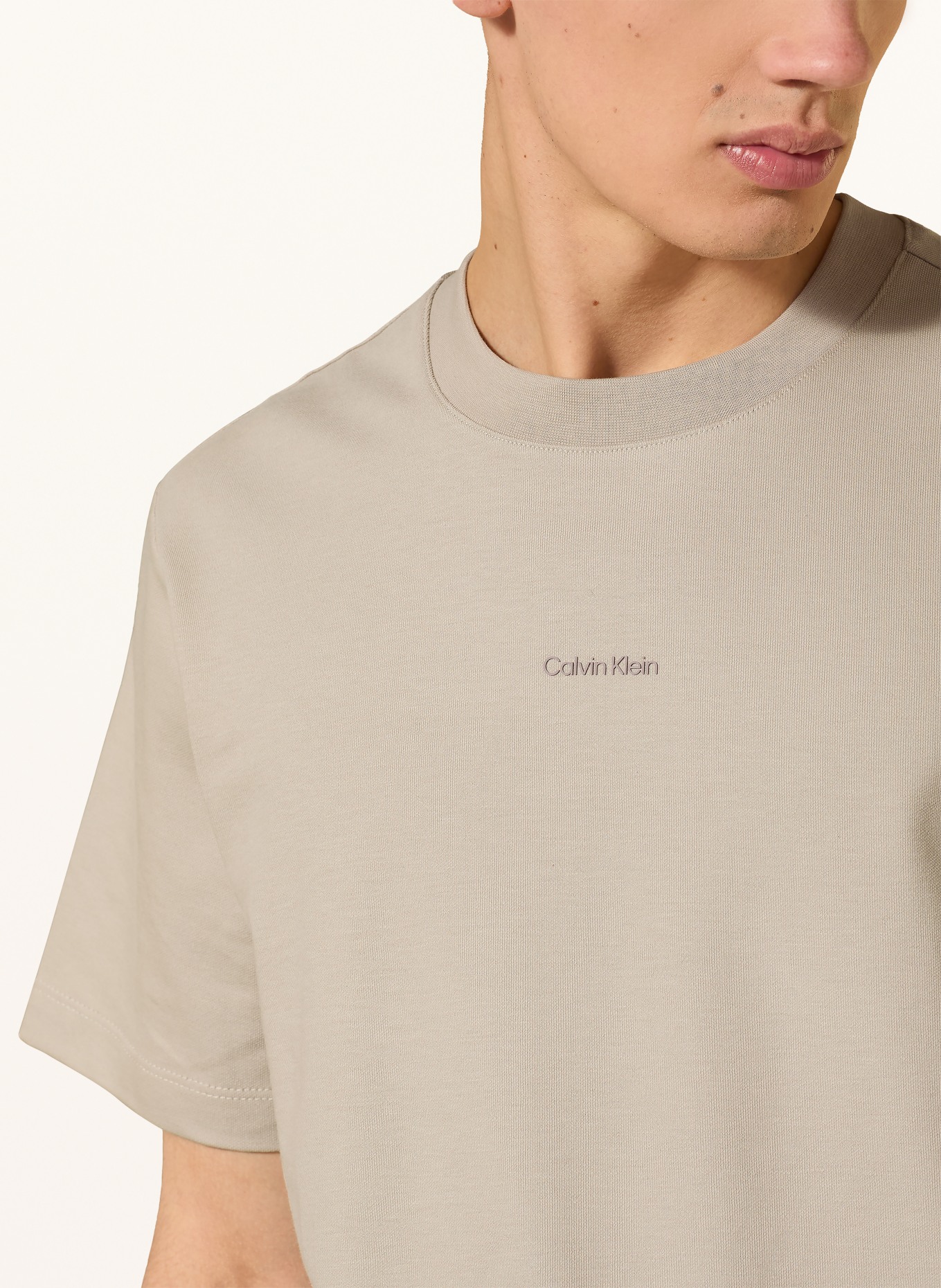 Calvin Klein T-Shirt: BEIGE