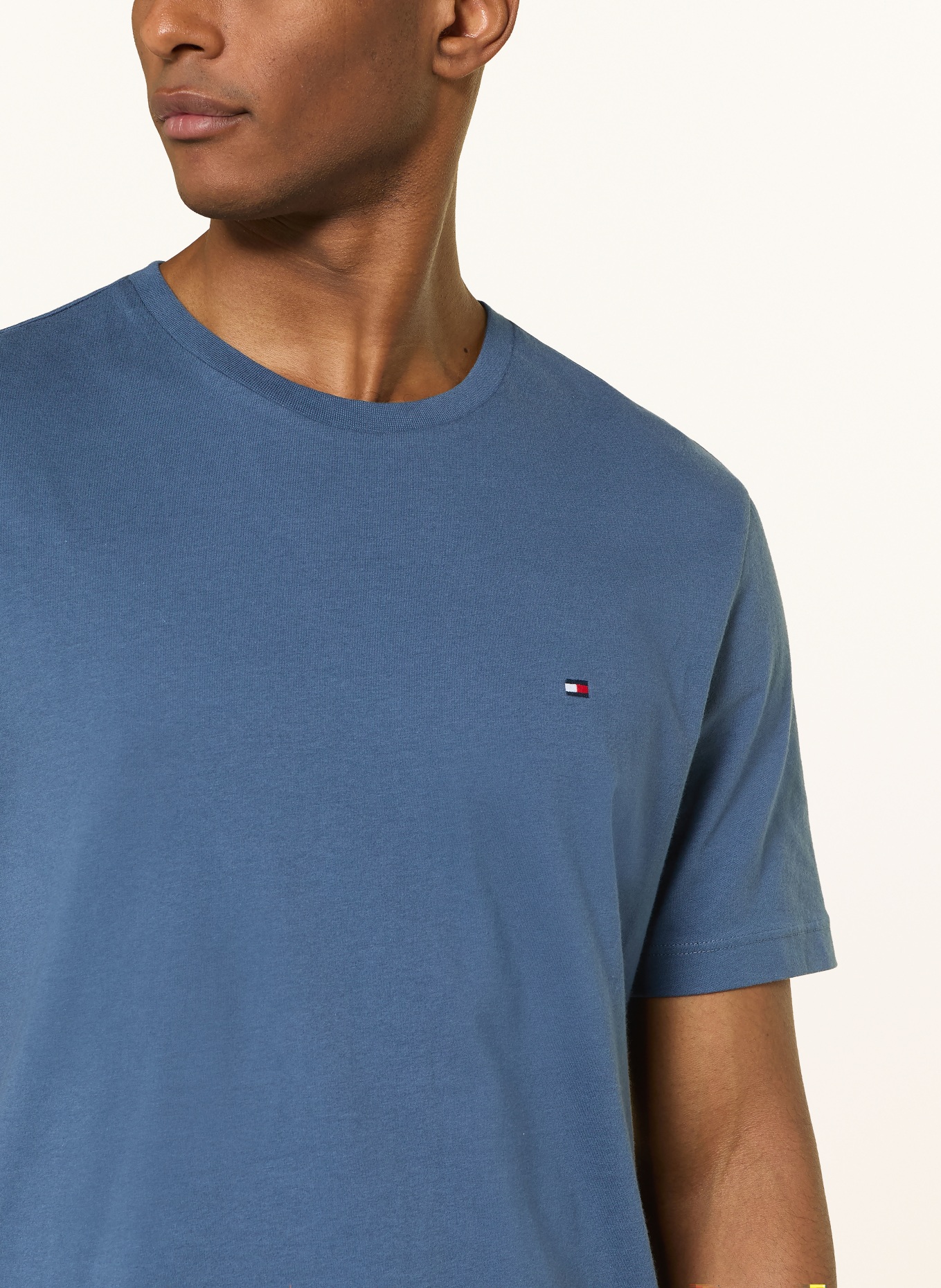 TOMMY HILFIGER T-Shirt: BLAU