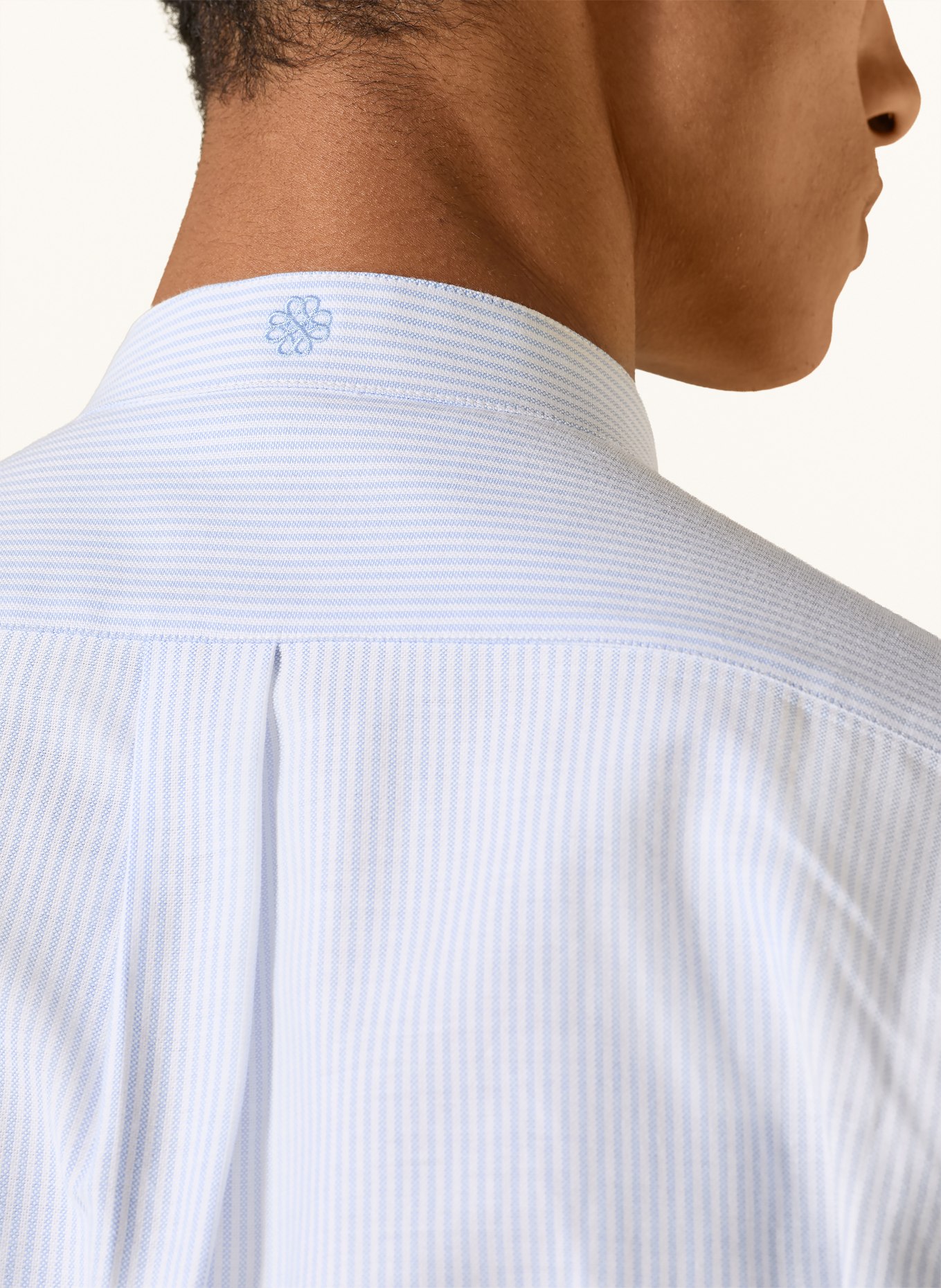 Heimatglück Tracht Trachtenhemd MAX Regular Fit mit Stehkragen: WEISS / HELLBLAU