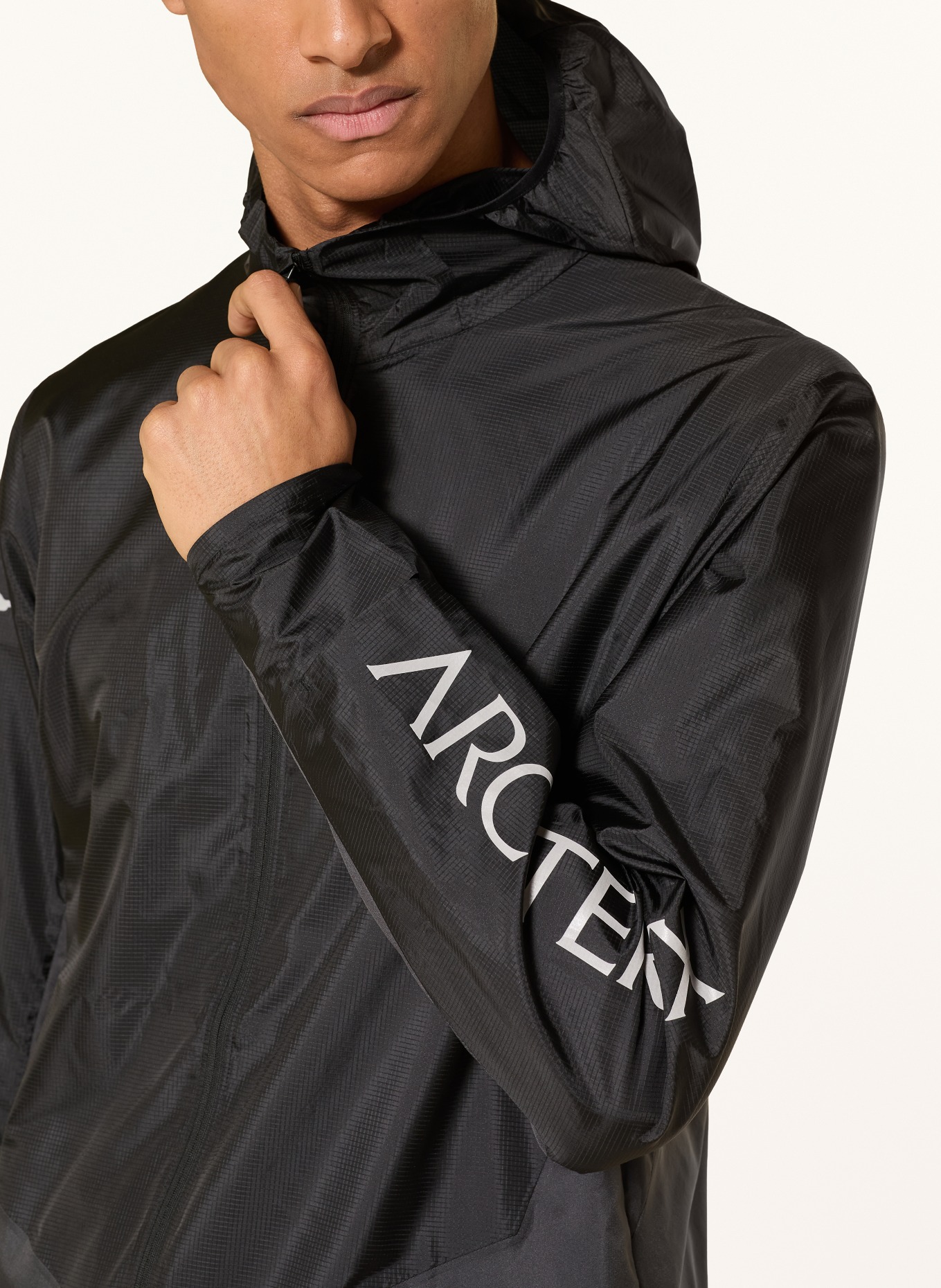 ARC'TERYX Funktionsjacke NORVAN WINDSHELL: SCHWARZ / HELLGRAU