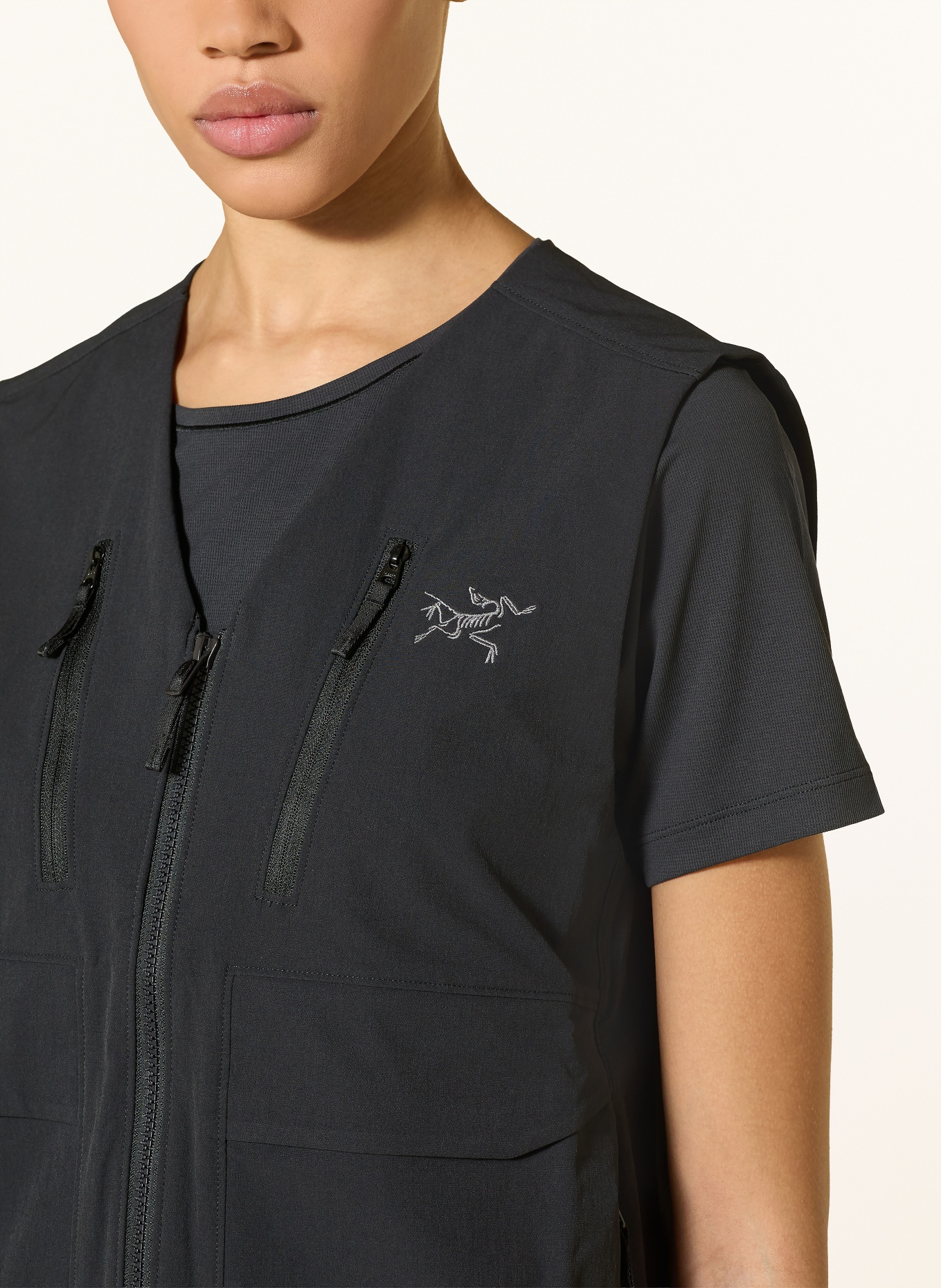 ARC'TERYX SONII Performance Vest: BLACK