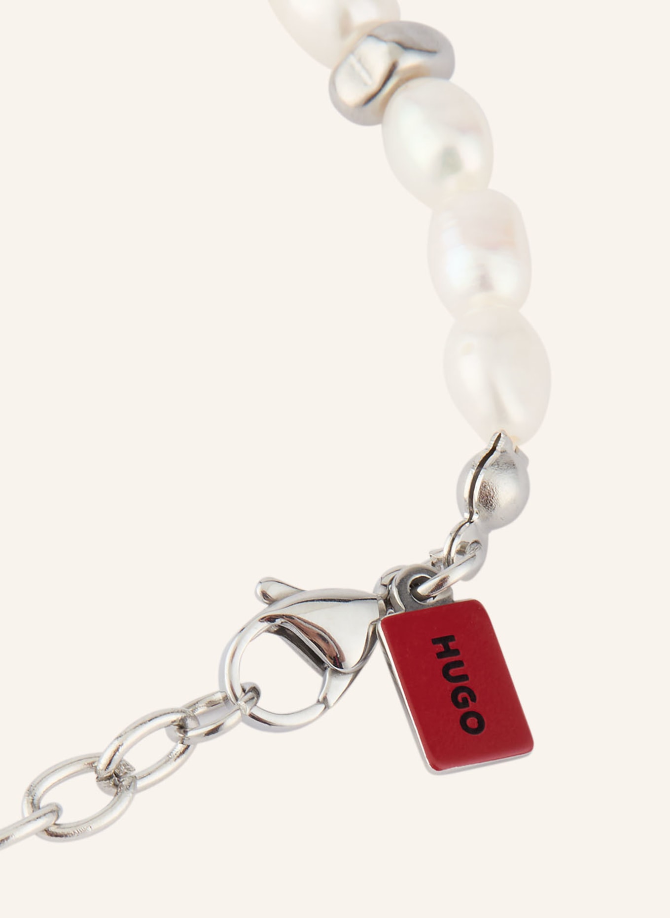 HUGO Bransoletka SHELLBEADS: SREBRNY / BIAŁY