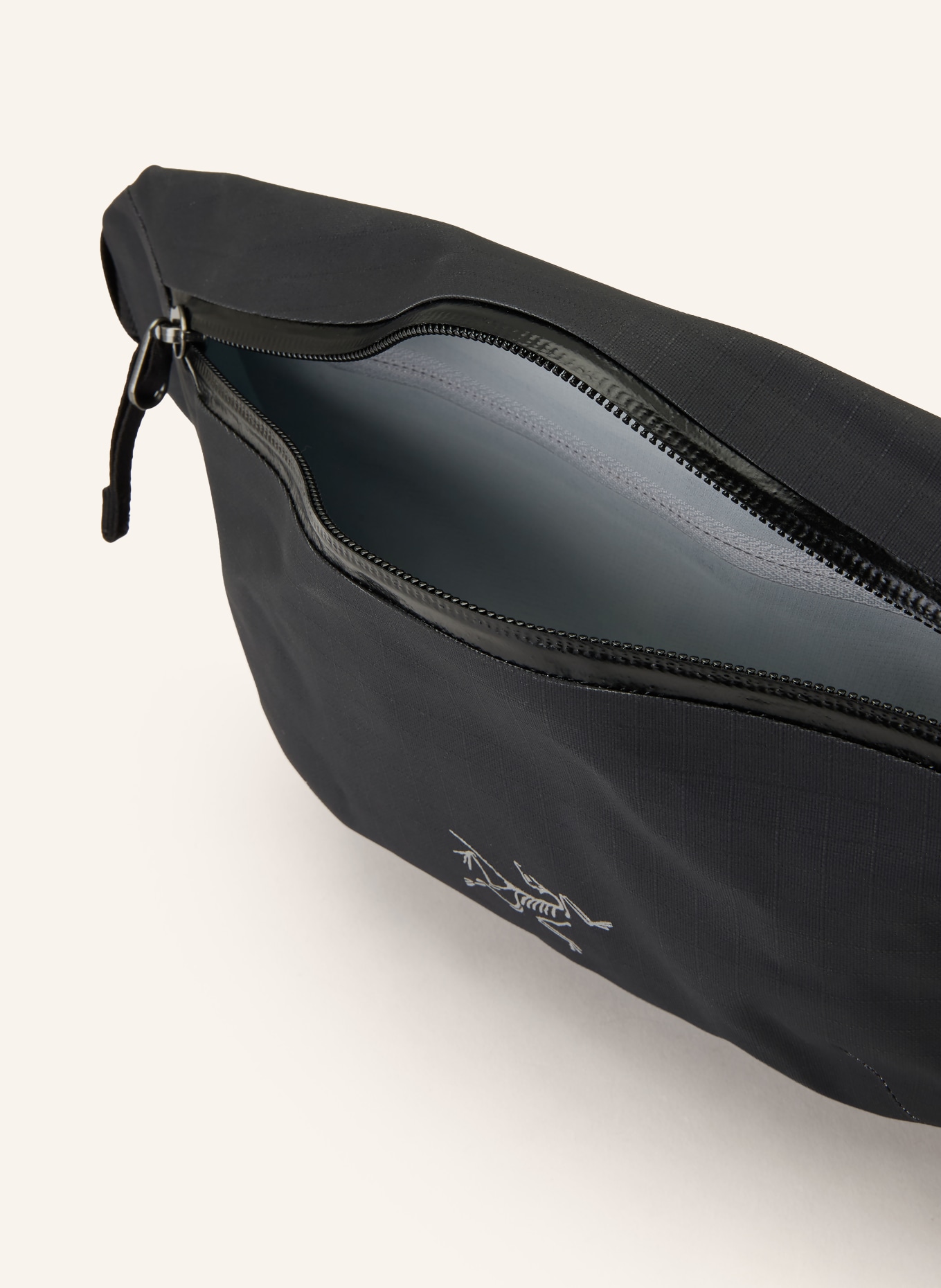 ARC'TERYX Umhängetasche GRANVILLE: SCHWARZ