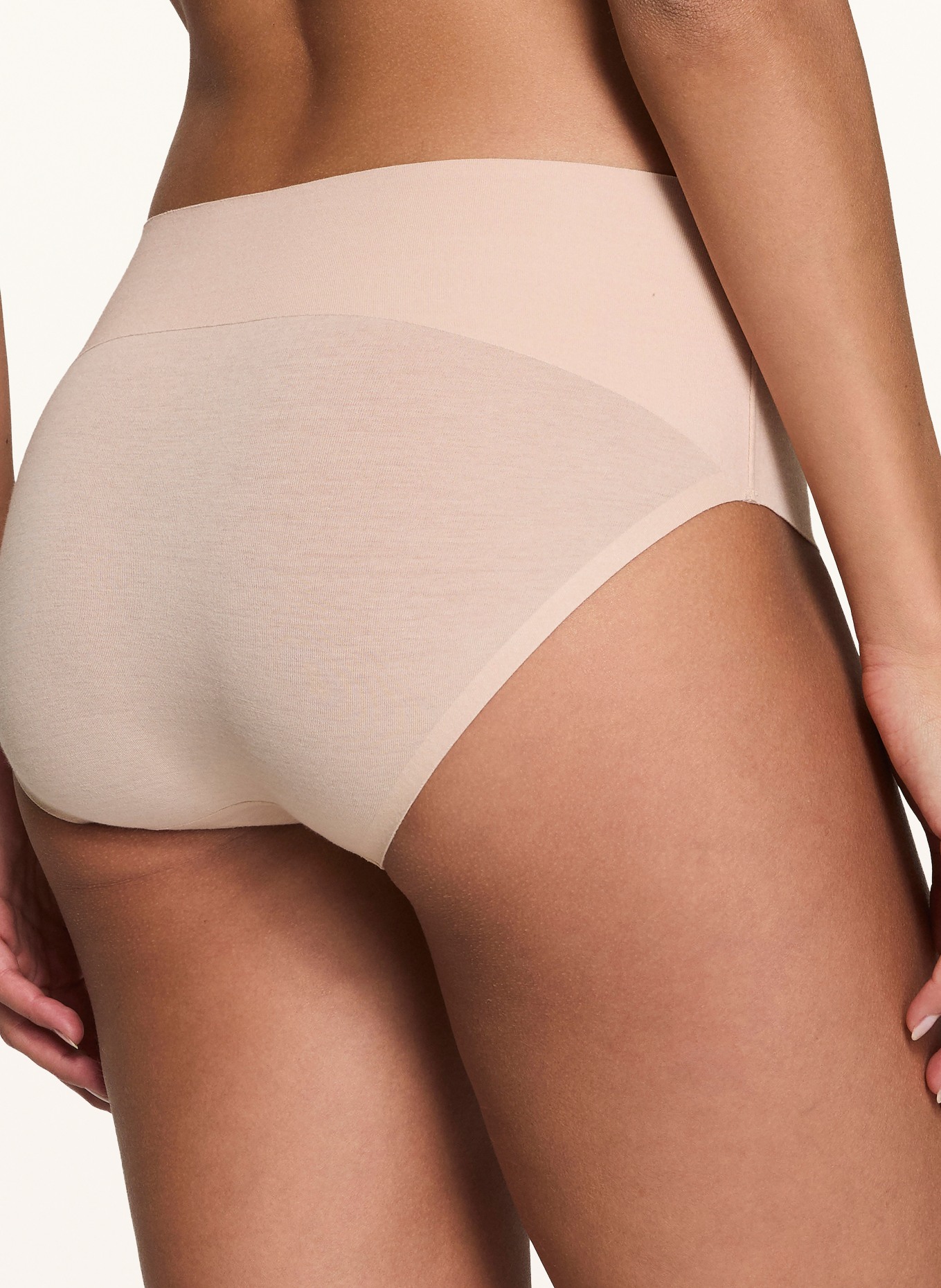 SPANX Shape-panty SPANXSUPERSMOOTH™ UNDIE-TECTABLE®: BEIGE