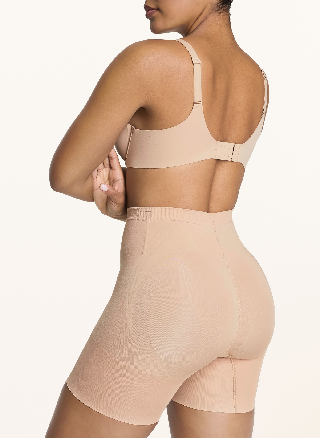 SPANX Short sculptant SPANXSCULPT™ GOFIGURE: CHAMEAU