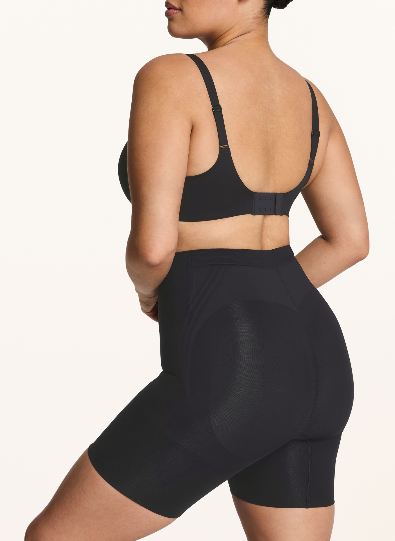 SPANX Short sculptant SPANXSCULPT™ GOFIGURE: NOIR