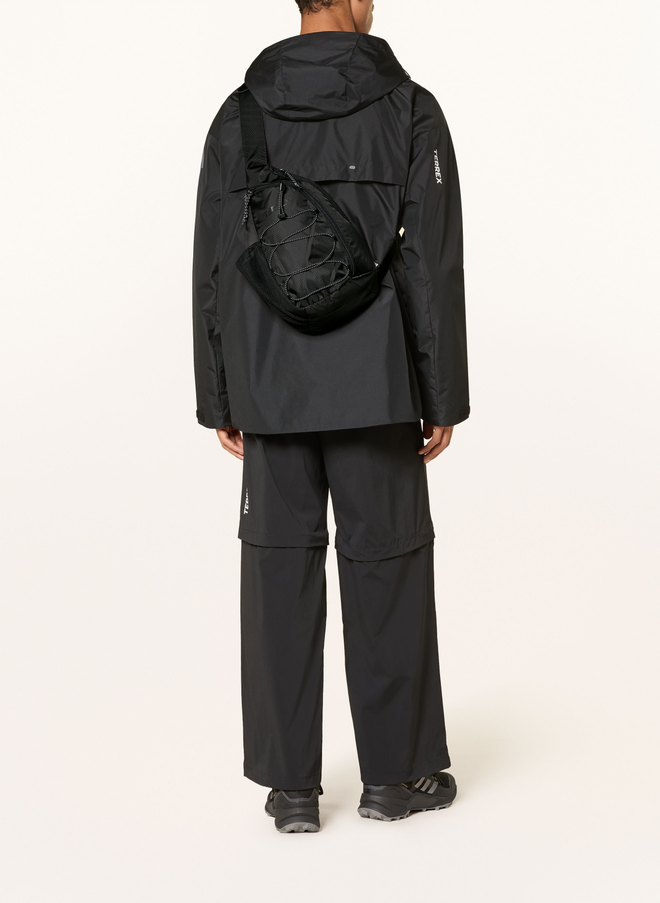 adidas TERREX MULTI shoulder bag: BLACK / WHITE