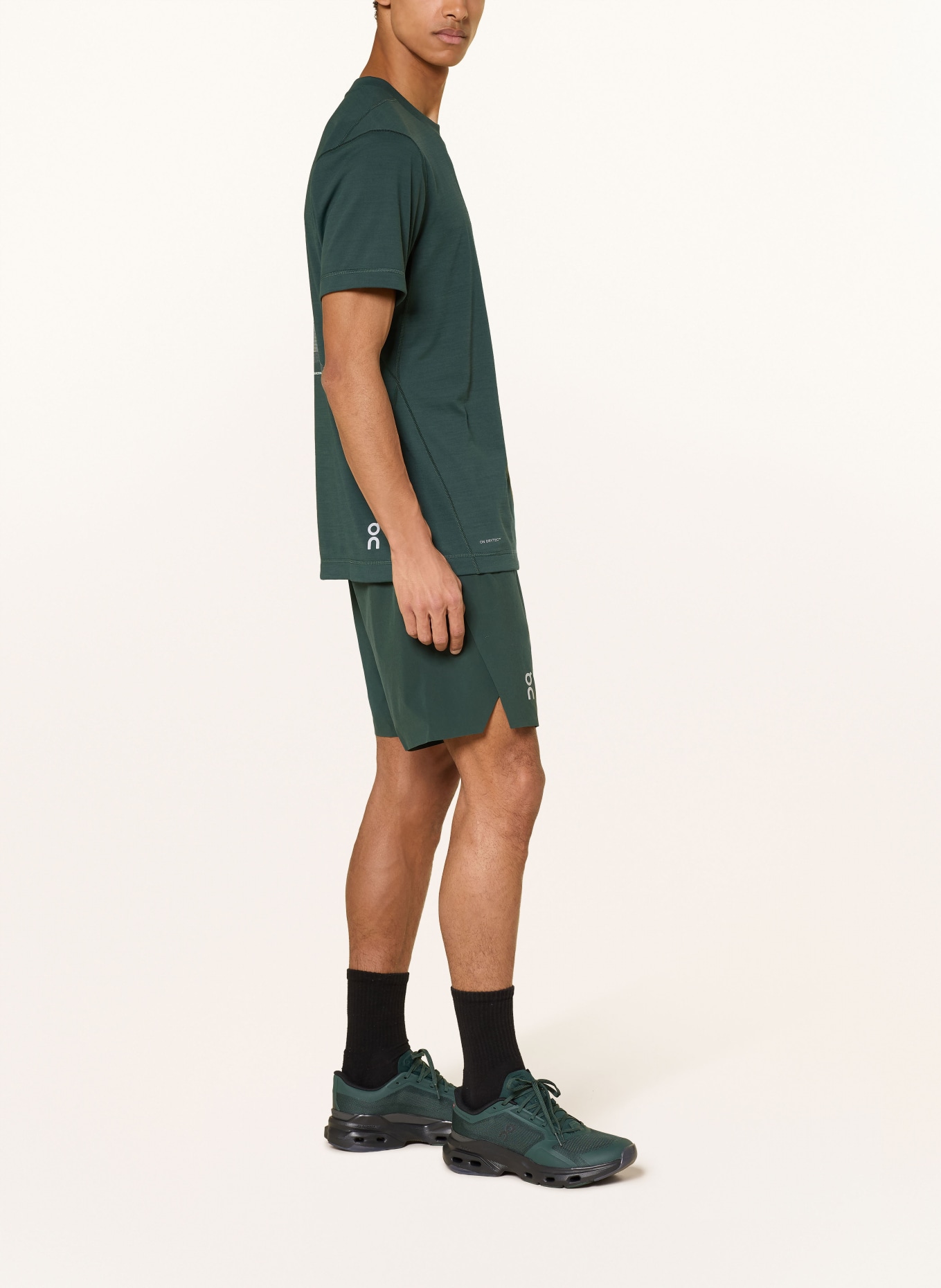 On 2-in-1-Trainingsshorts TRAIN: GRÜN