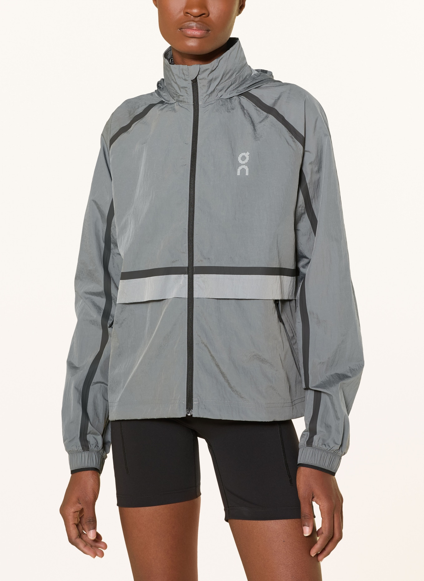 On Hardloopjack PERFORMANCE VOLT: GRIJS