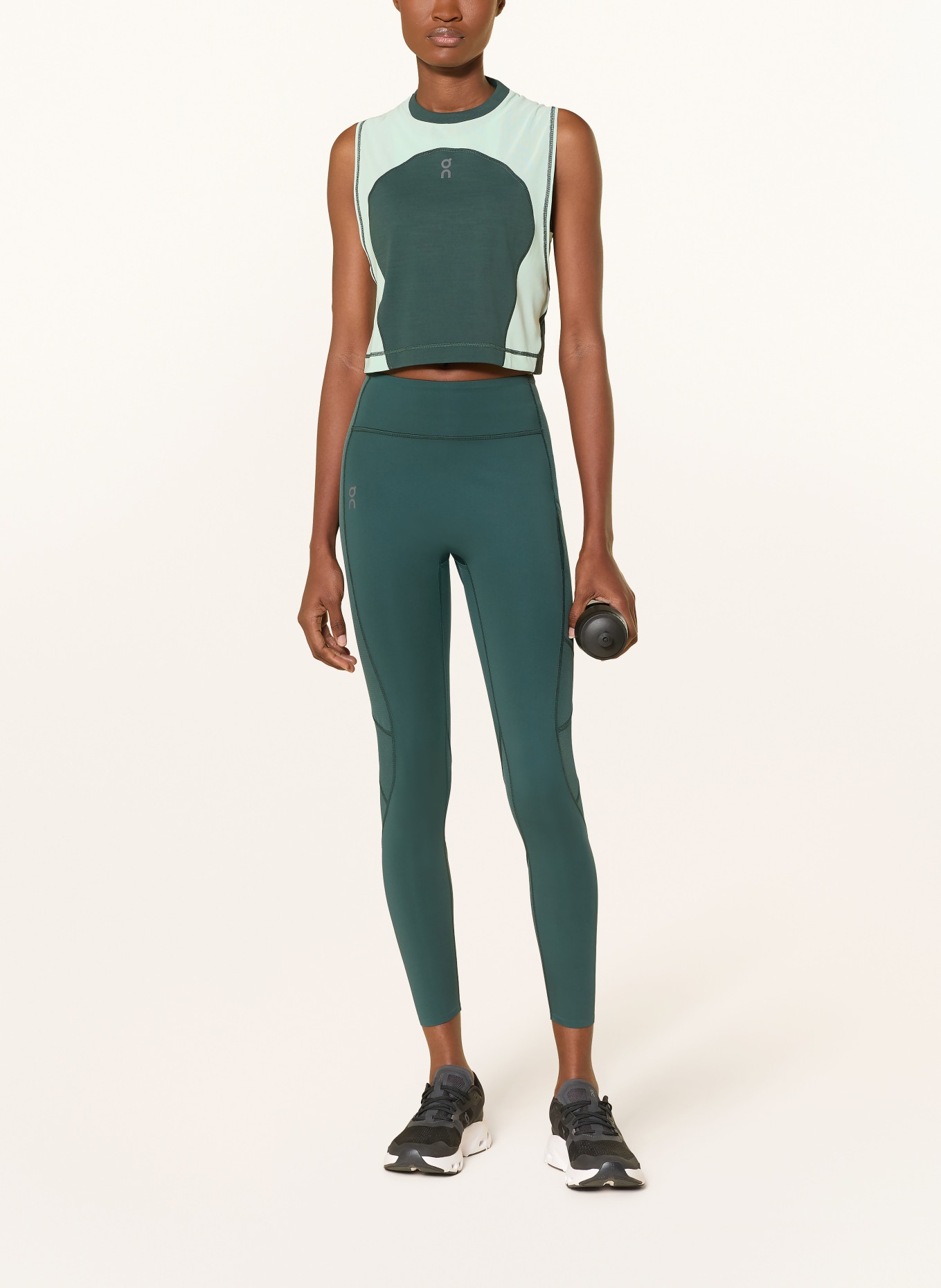 On Legging TRAIN VOLT: GROEN
