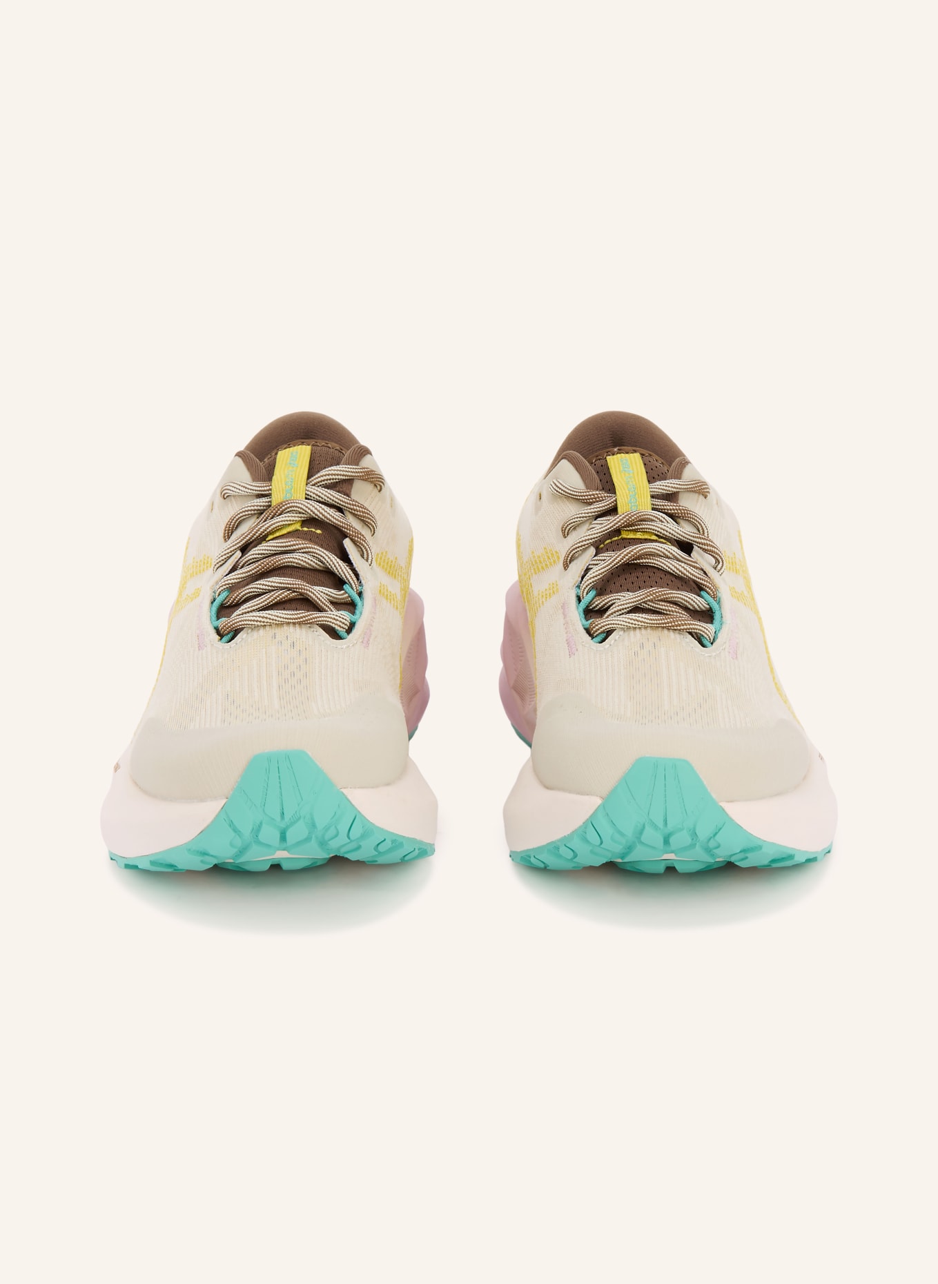 ASICS Buty do biegania NOVABLAST 5 TR: BEŻOWY / BLADORÓŻOWY / KHAKI