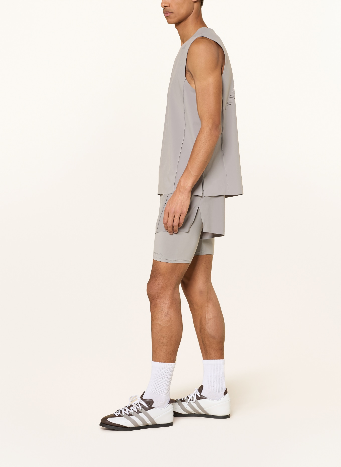 adidas 2-in-1-Trainingsshorts ADIDAS X ENTIRE STUDIOS D4T: GRAU