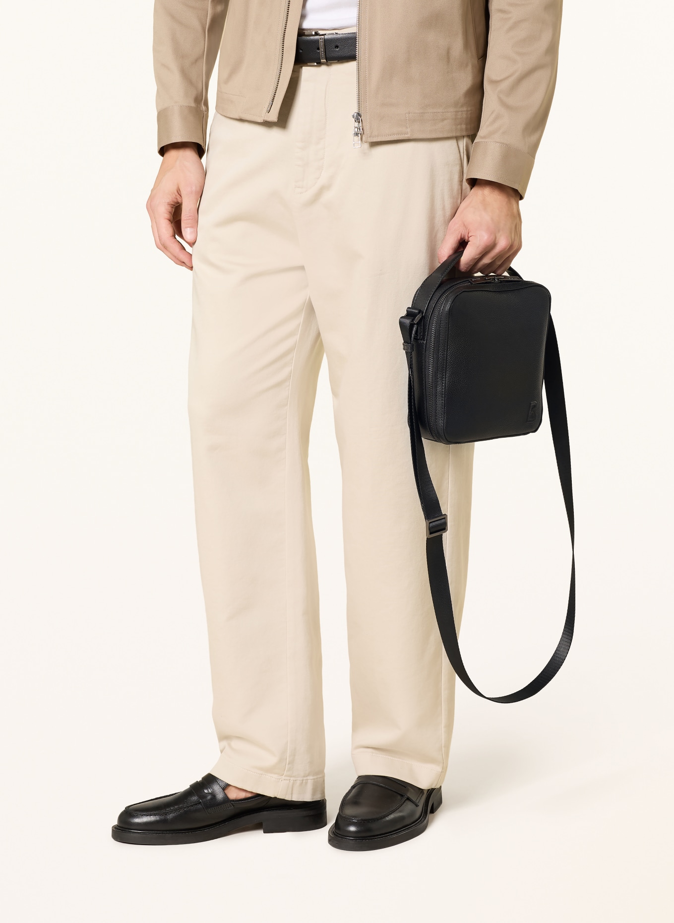 BOGNER Schoudertas KIRORO EUGENE: ZWART